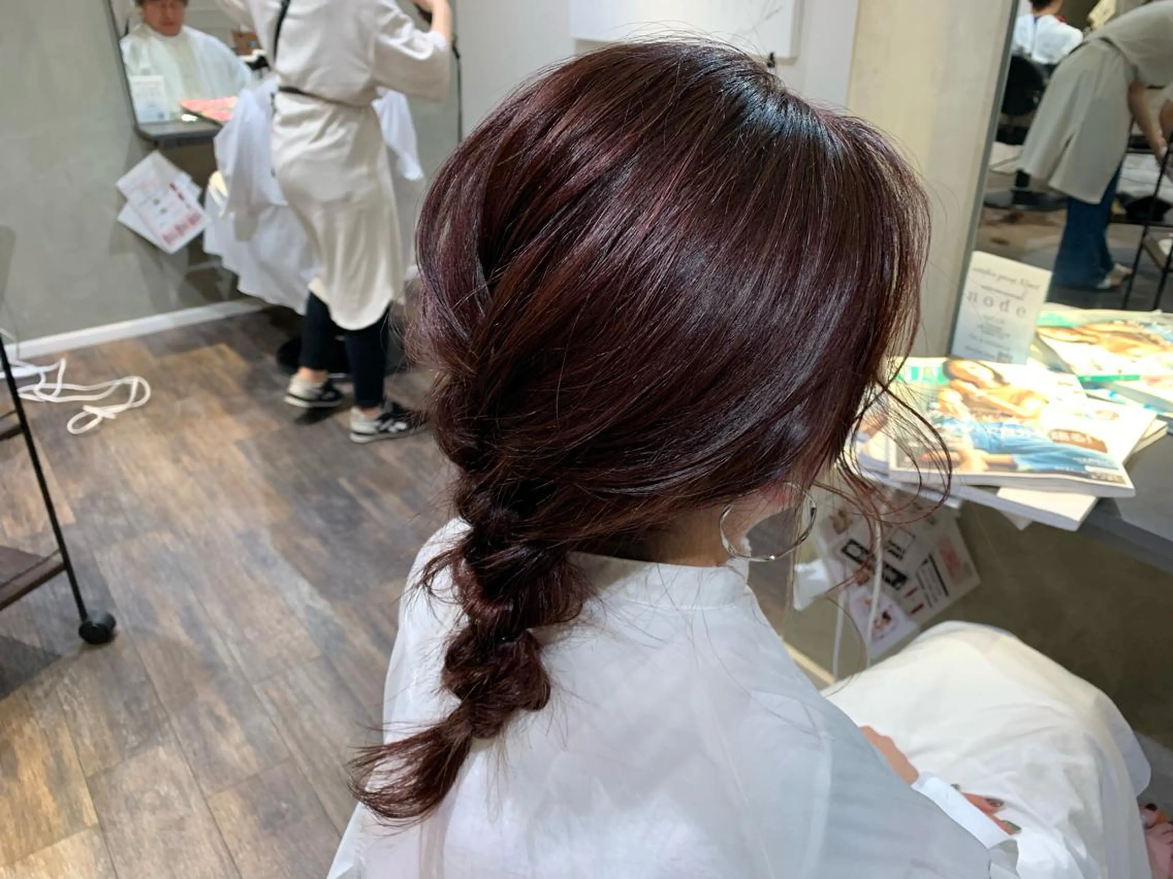 ミディアム カラー ヘアアレンジ ピンクカラー 安村 美奈のマツエク・マツパデザイン