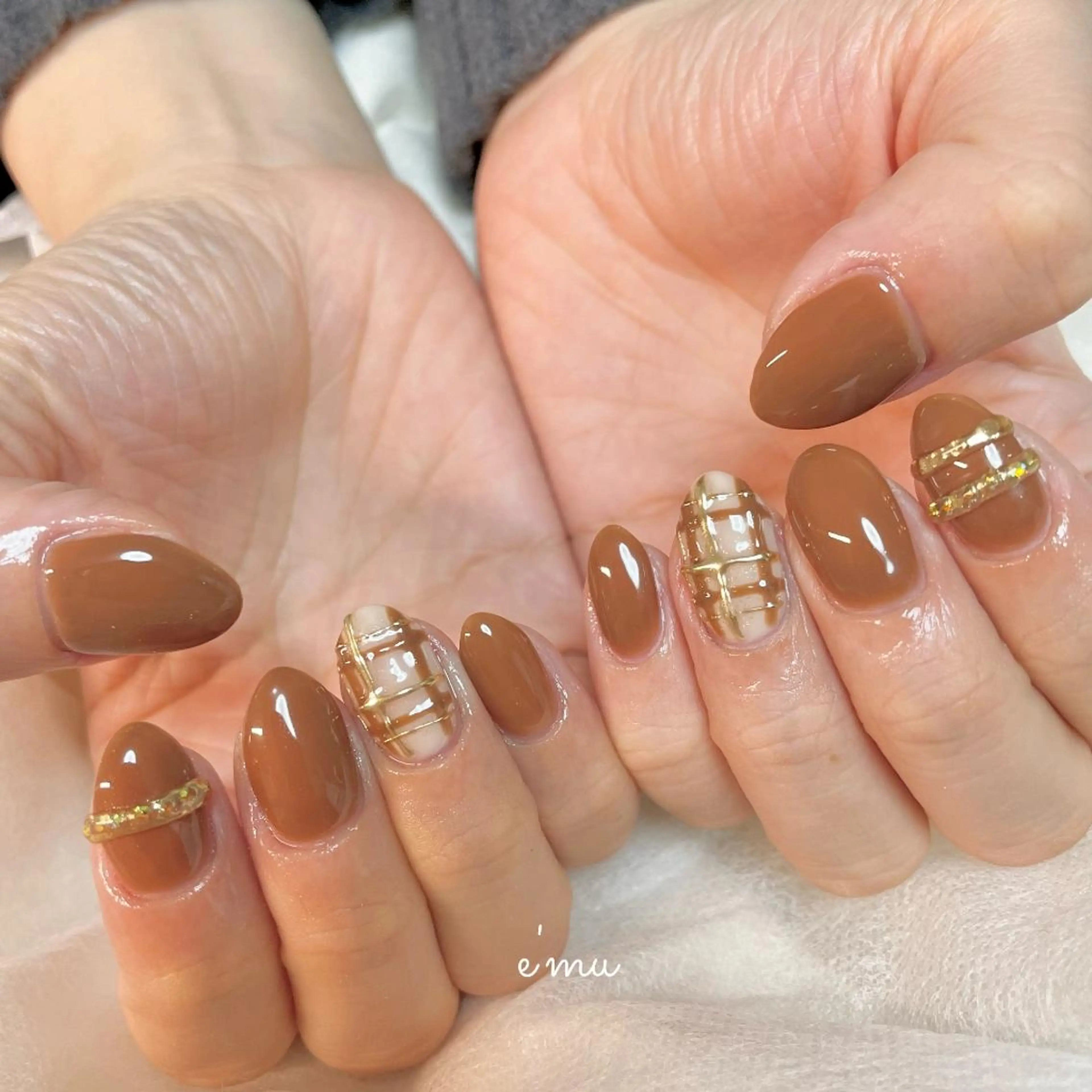 ネイル ブラウン nail salon e'mu💐のネイルデザイン
