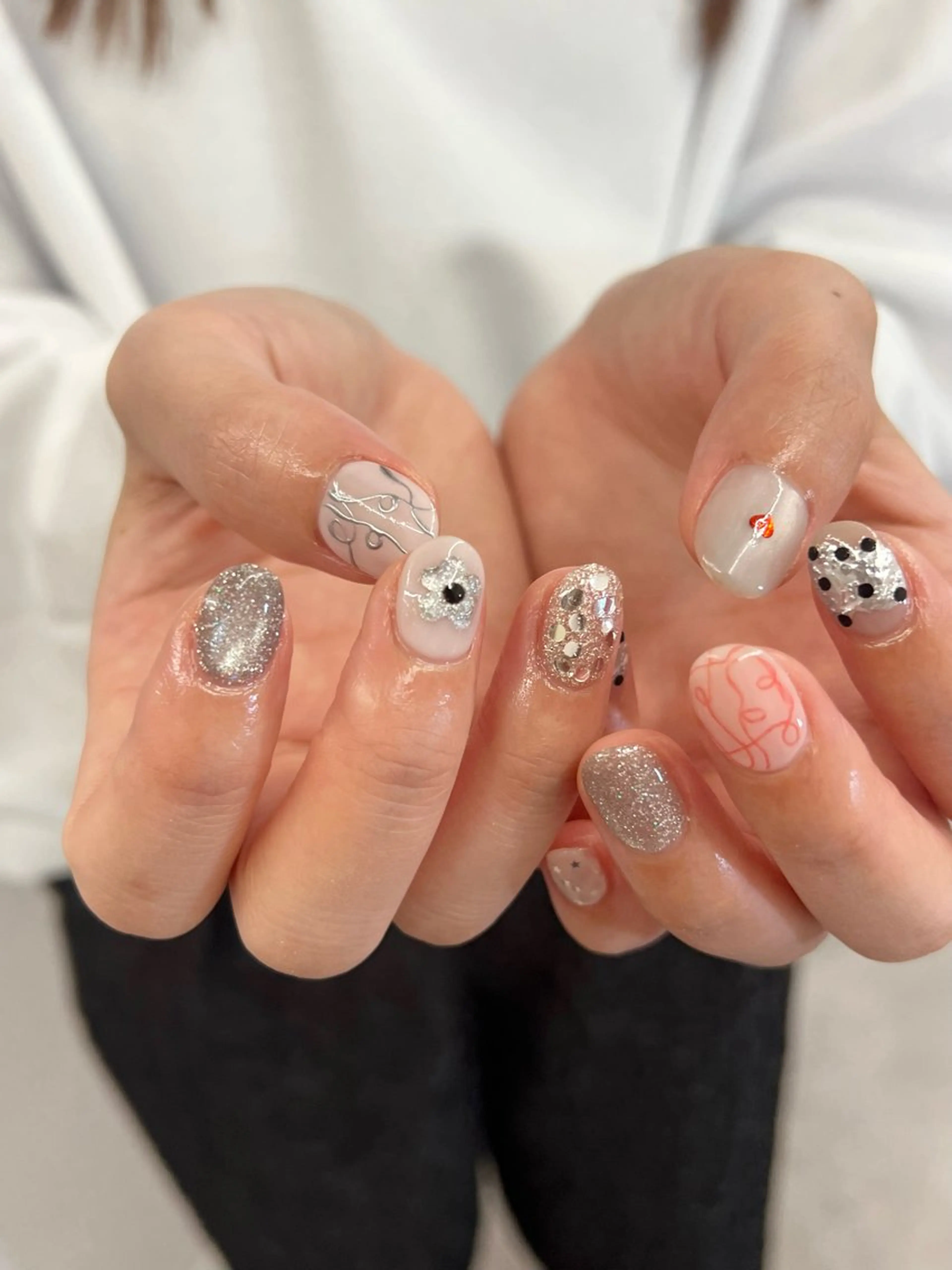 ネイル ジェルネイル マグネットネイル ニュアンスネイル パラジェル リボン ハンドネイル ハンドケア Bana_ Nailのネイルデザイン