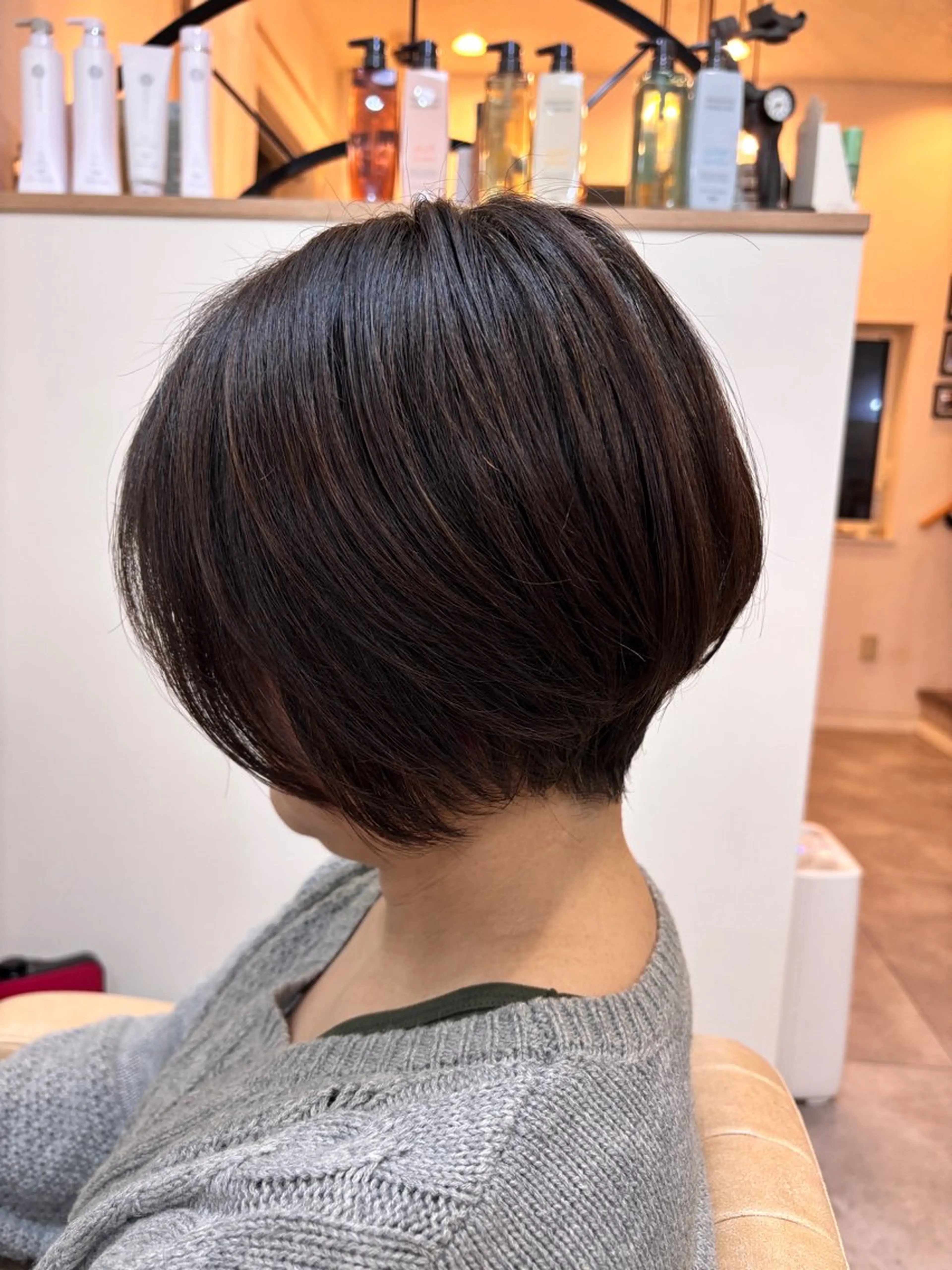 ショート シンセティックヘアデザイン所属・吉井 愛のヘアスタイル