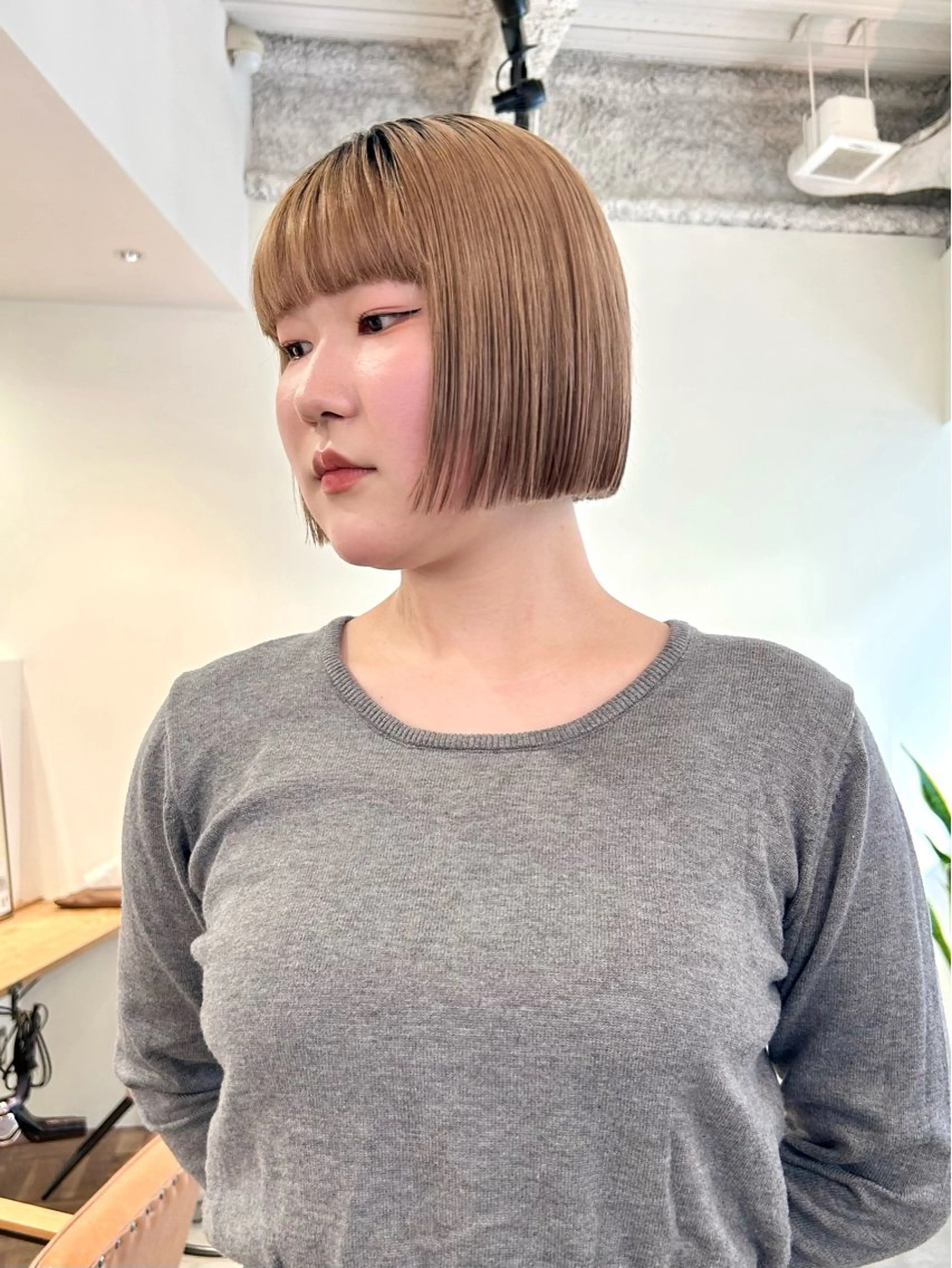 ショート ボブ カット 切りっぱなしボブ 大阪梅田/きょうかのヘアスタイル