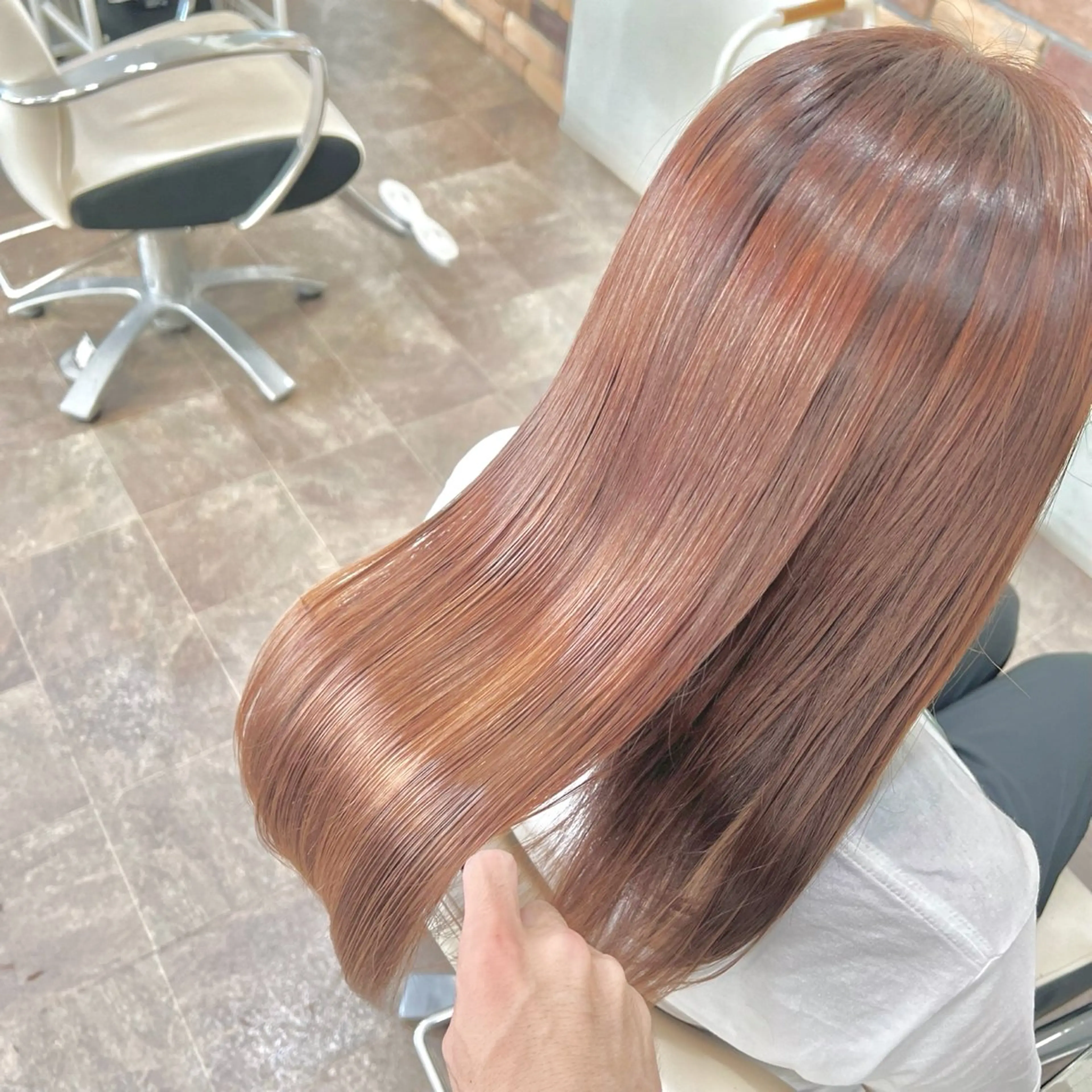 セミロング カラー パーマ 髪質改善 縮毛矯正 カット ヘアカラー 縮毛矯正 トリートメント スパークヘア所属・大人女性の縮毛矯正/ お手入れ簡単/馬渕樹のヘアスタイル