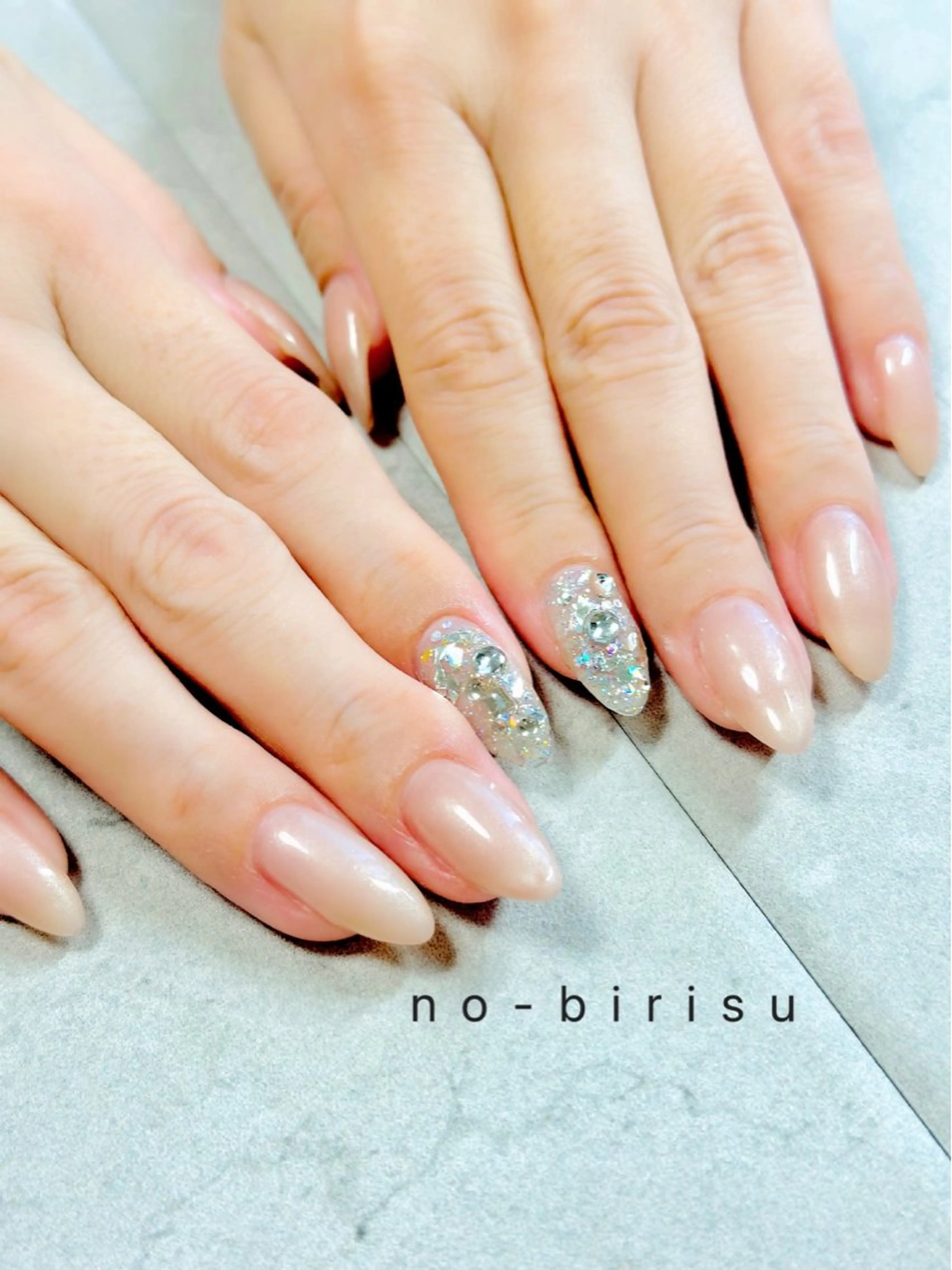 ネイル ストーンネイル ハンドネイル no-birisu nailのネイルデザイン
