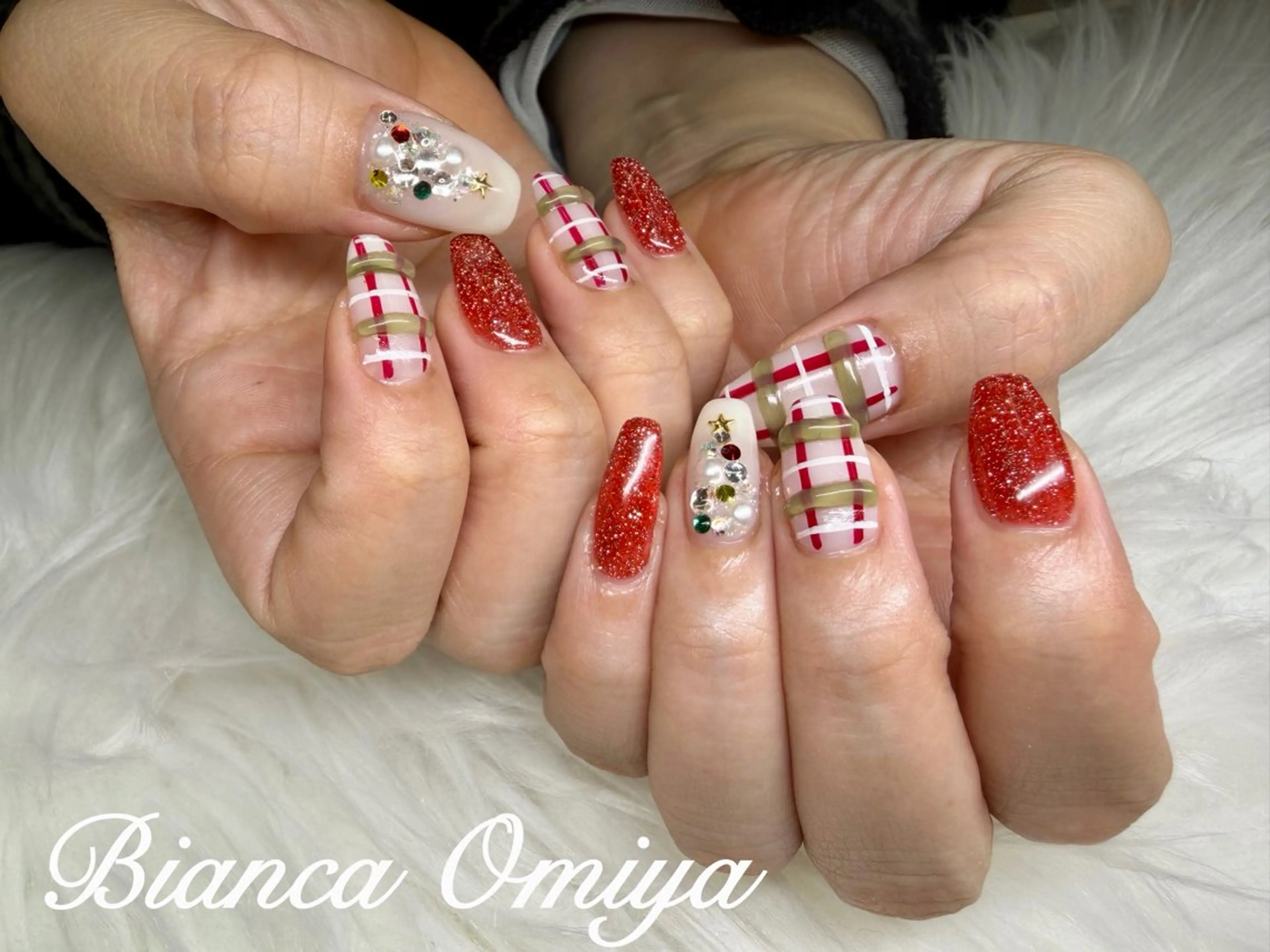 ネイル ハンドネイル 岩松 沙耶のネイルデザイン