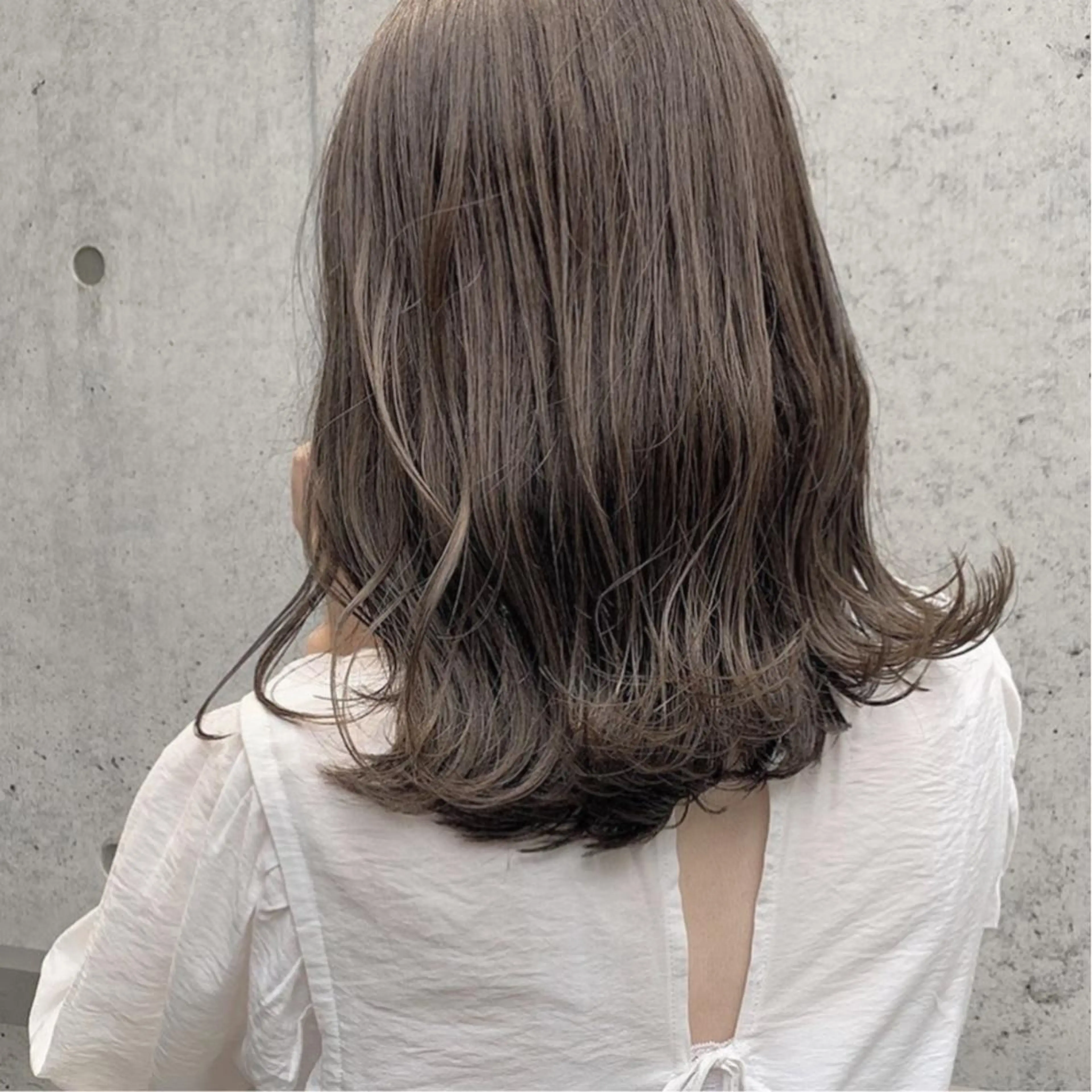 セミロング カラー HAIR CREATIVE SHOP TOTO所属・matsuda rinaのヘアスタイル