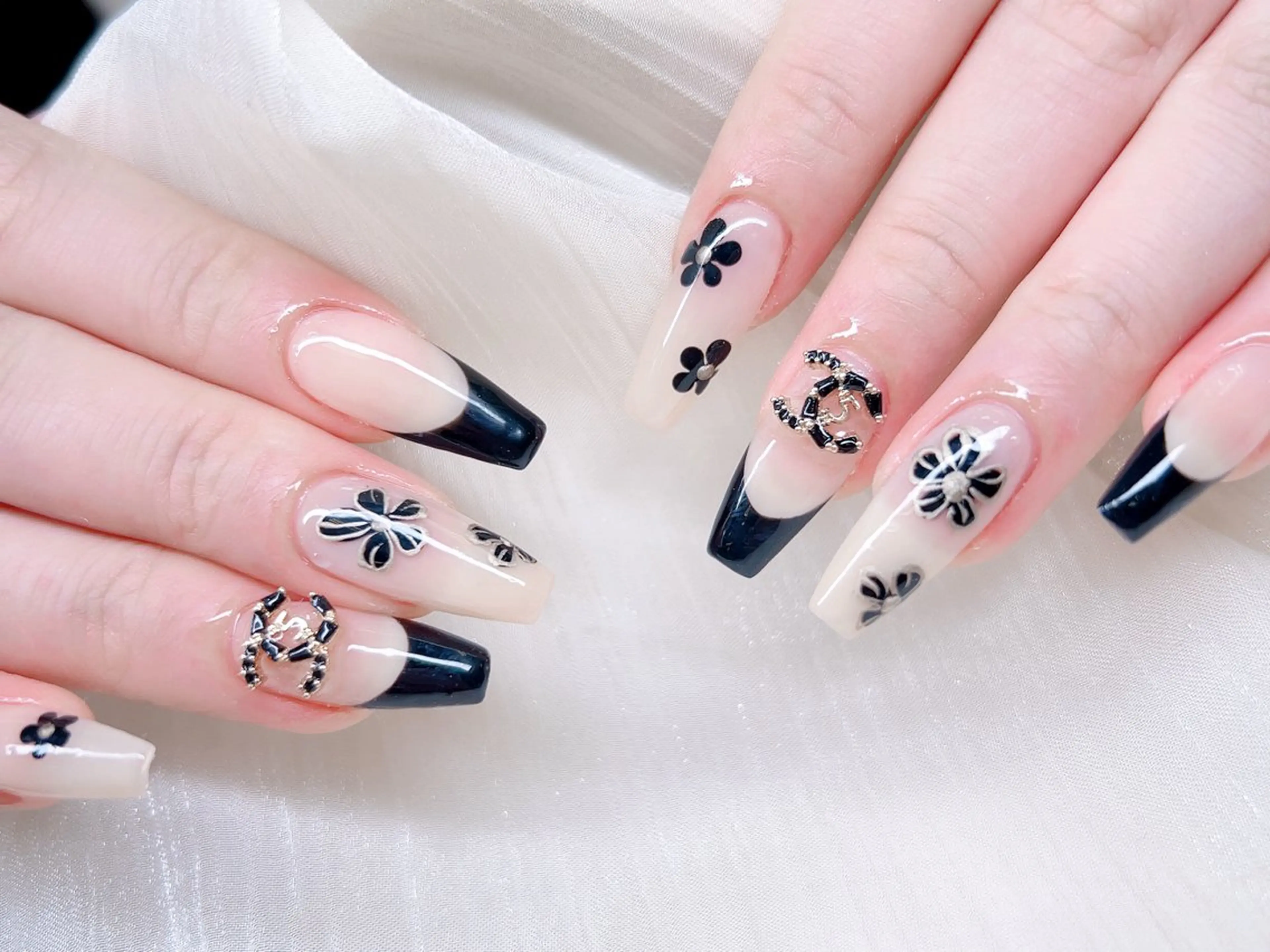 ネイル ハンドネイル M🌷nail 長さだし専門店のネイルデザイン