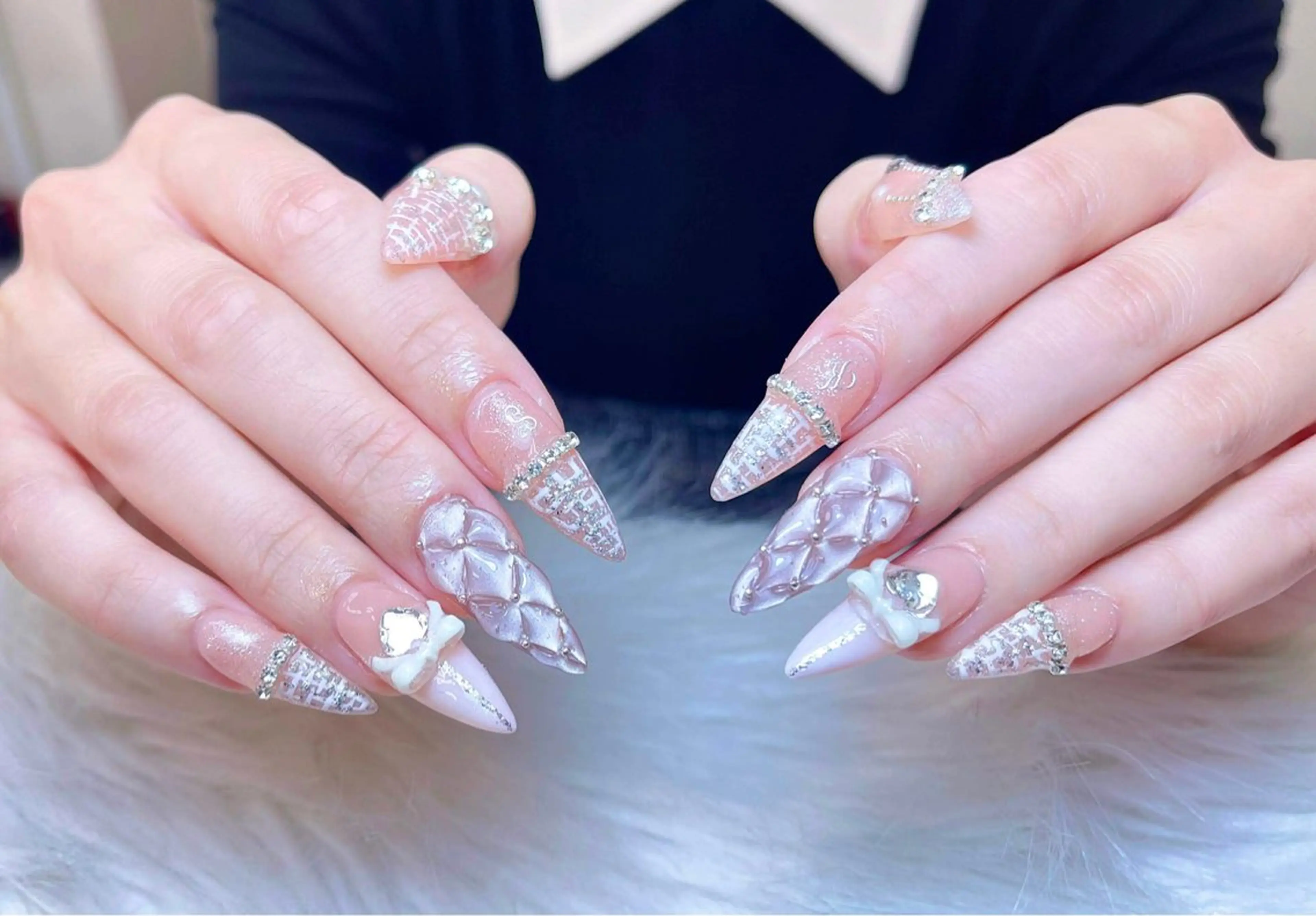 ネイル アートネイル フットネイル ジェルネイル キラキラネイル ワンカラーネイル ハンドネイル Nie Nail Shinokuboのネイルデザイン