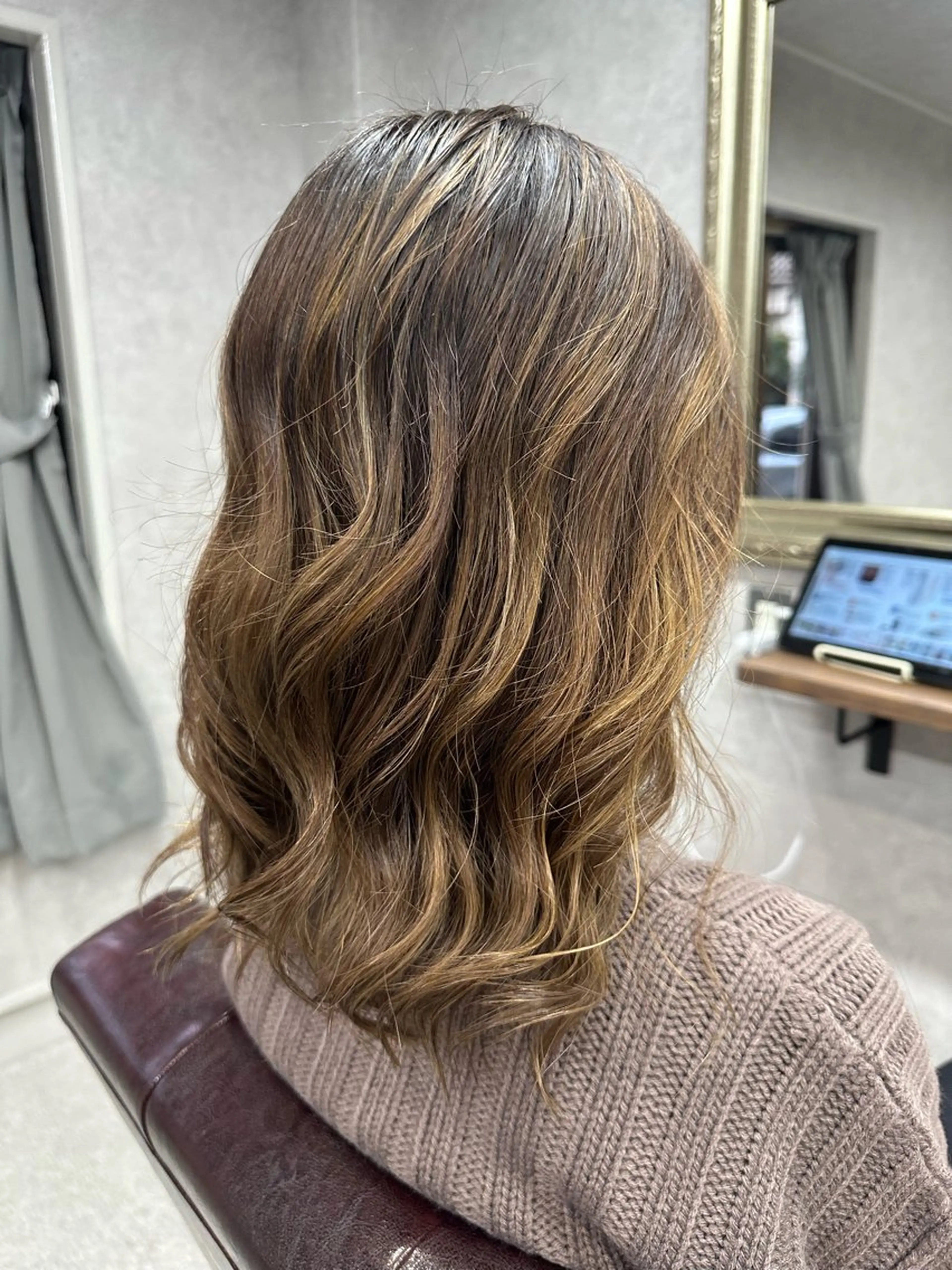ロング カラー カット ヘアカラー トリートメント Lien 深井店のヘアスタイル