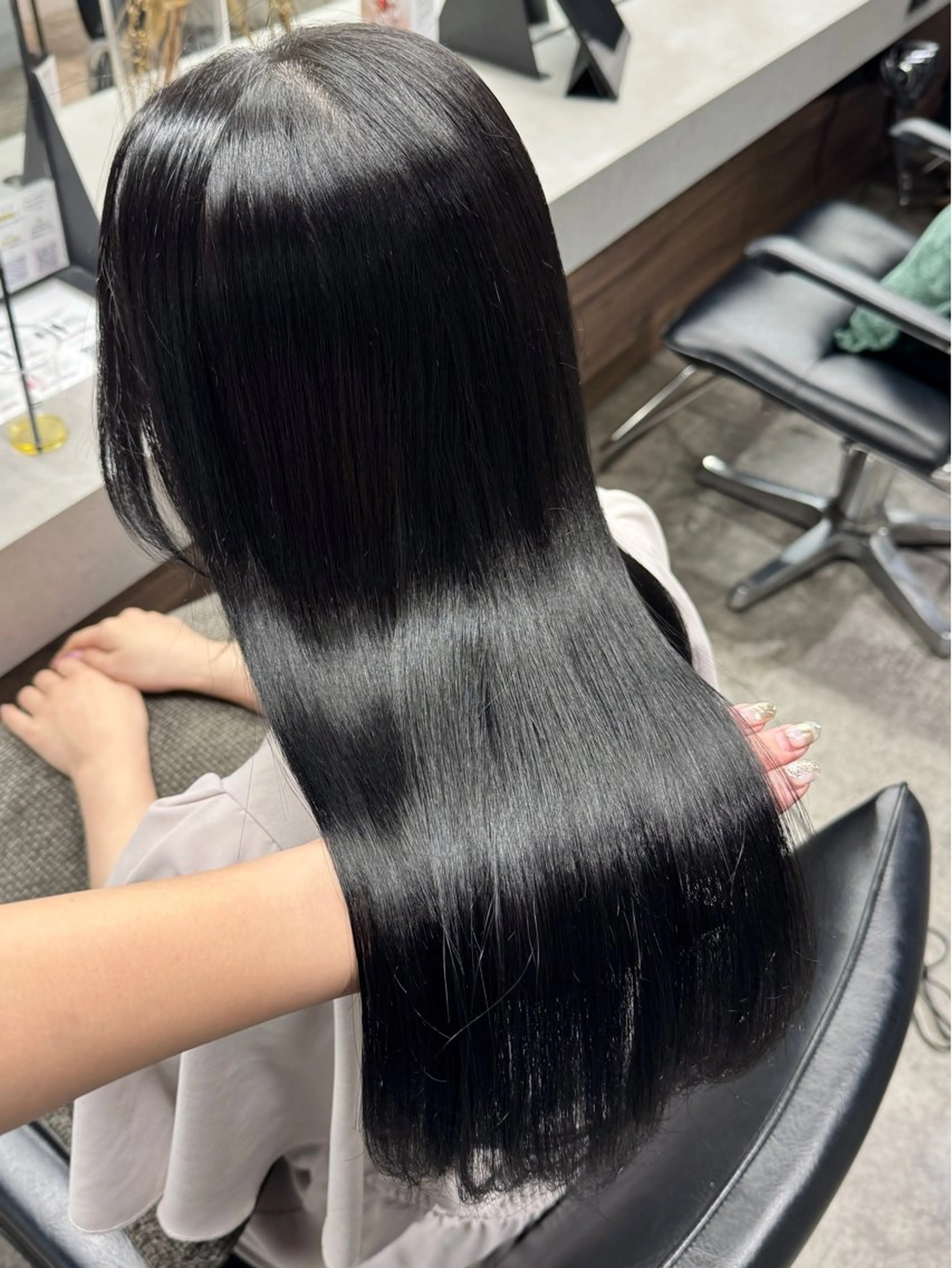 ロング カット ヘアカラー 縮毛矯正 トリートメント 髪質改善/艶髪 MINAMIのヘアスタイル