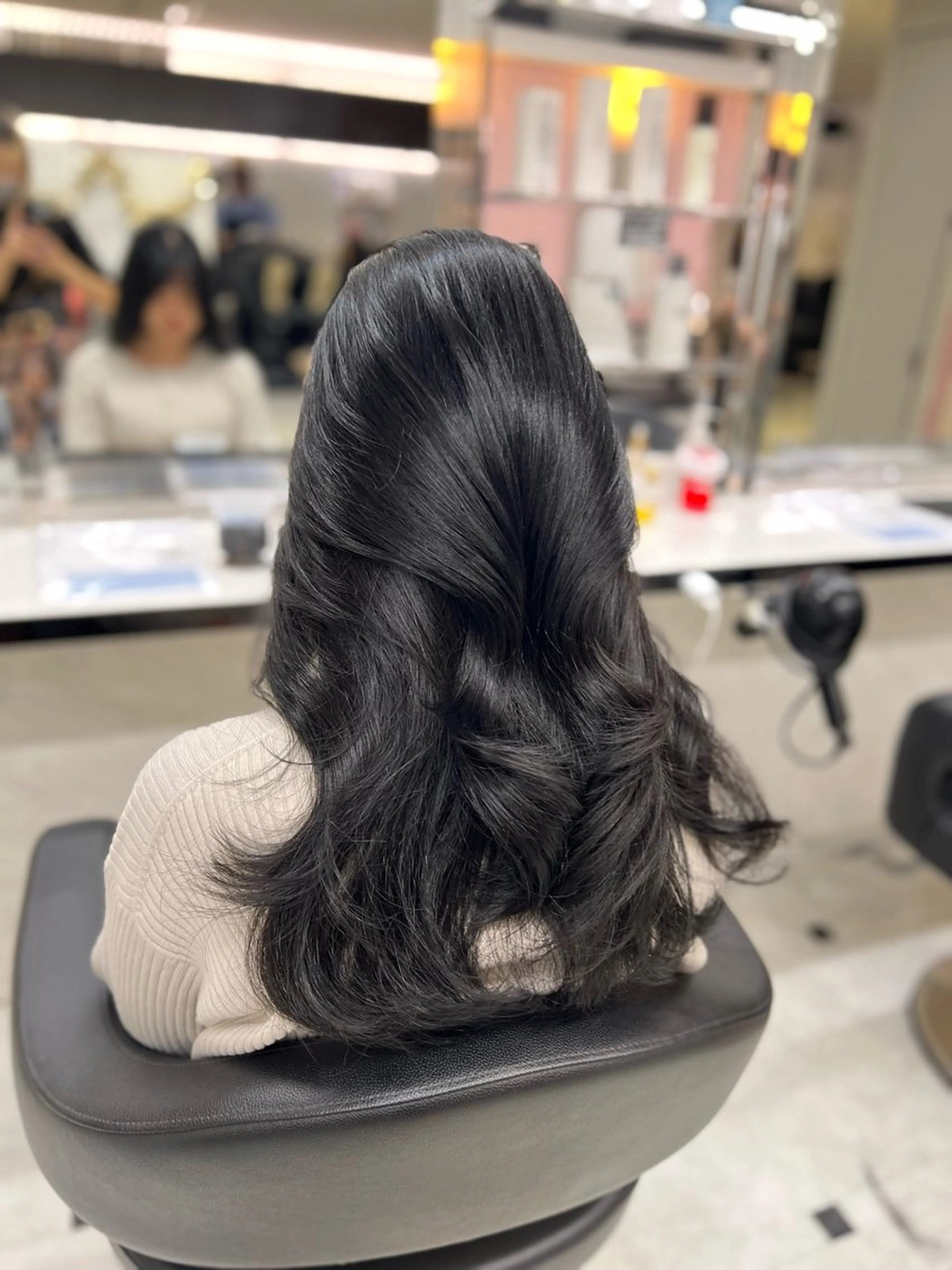 セミロング カット ヘアカラー トリートメント ヘアセット ハイトーン/ケア ブリーチ/sEnAのヘアスタイル