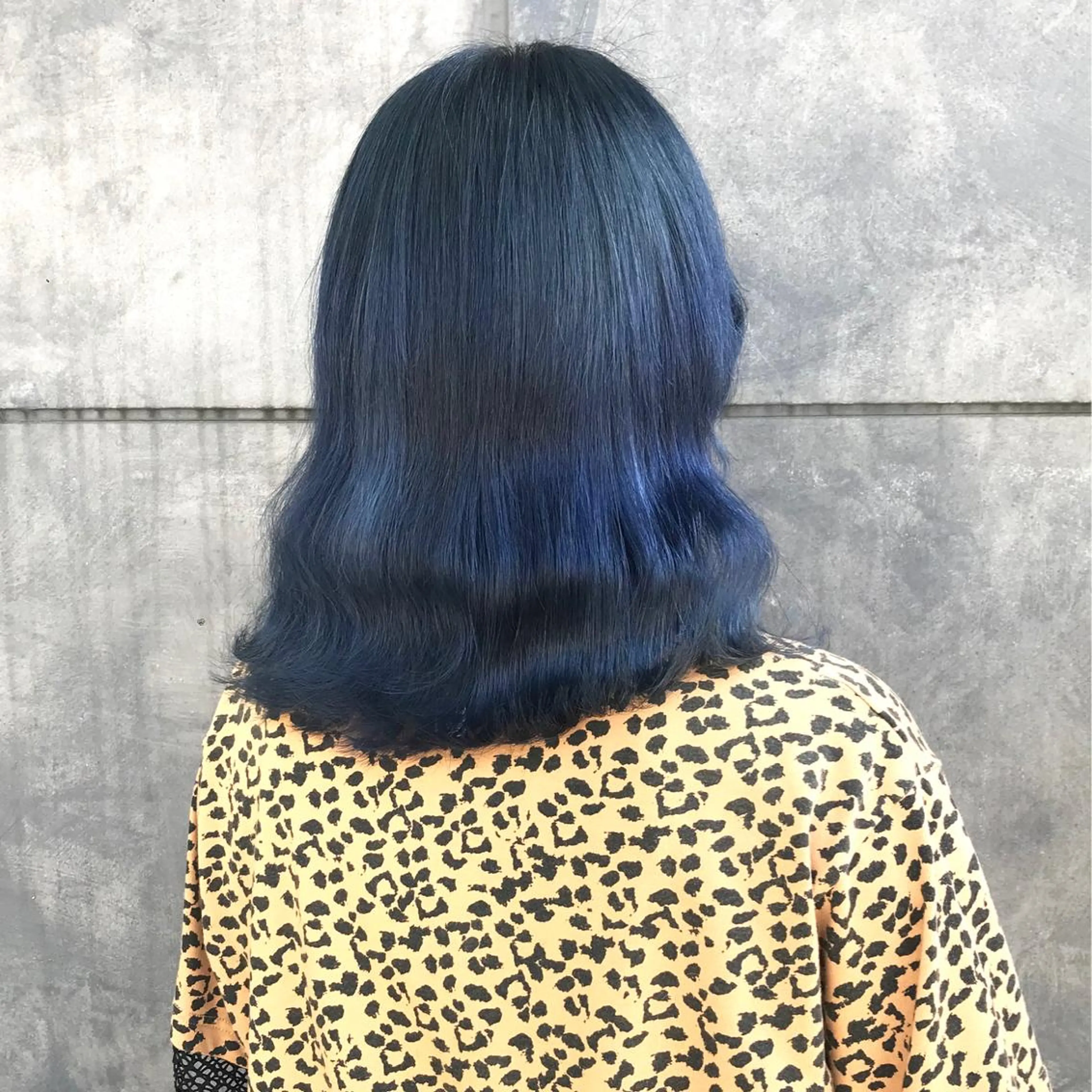 ミディアム カラー ブリーチ ブルーカラー タンバルモリ ヨシンモリ ムルギョル巻き サロウィン所属・K-POP好き美容師 🇰🇷Kai.Yのヘアスタイル