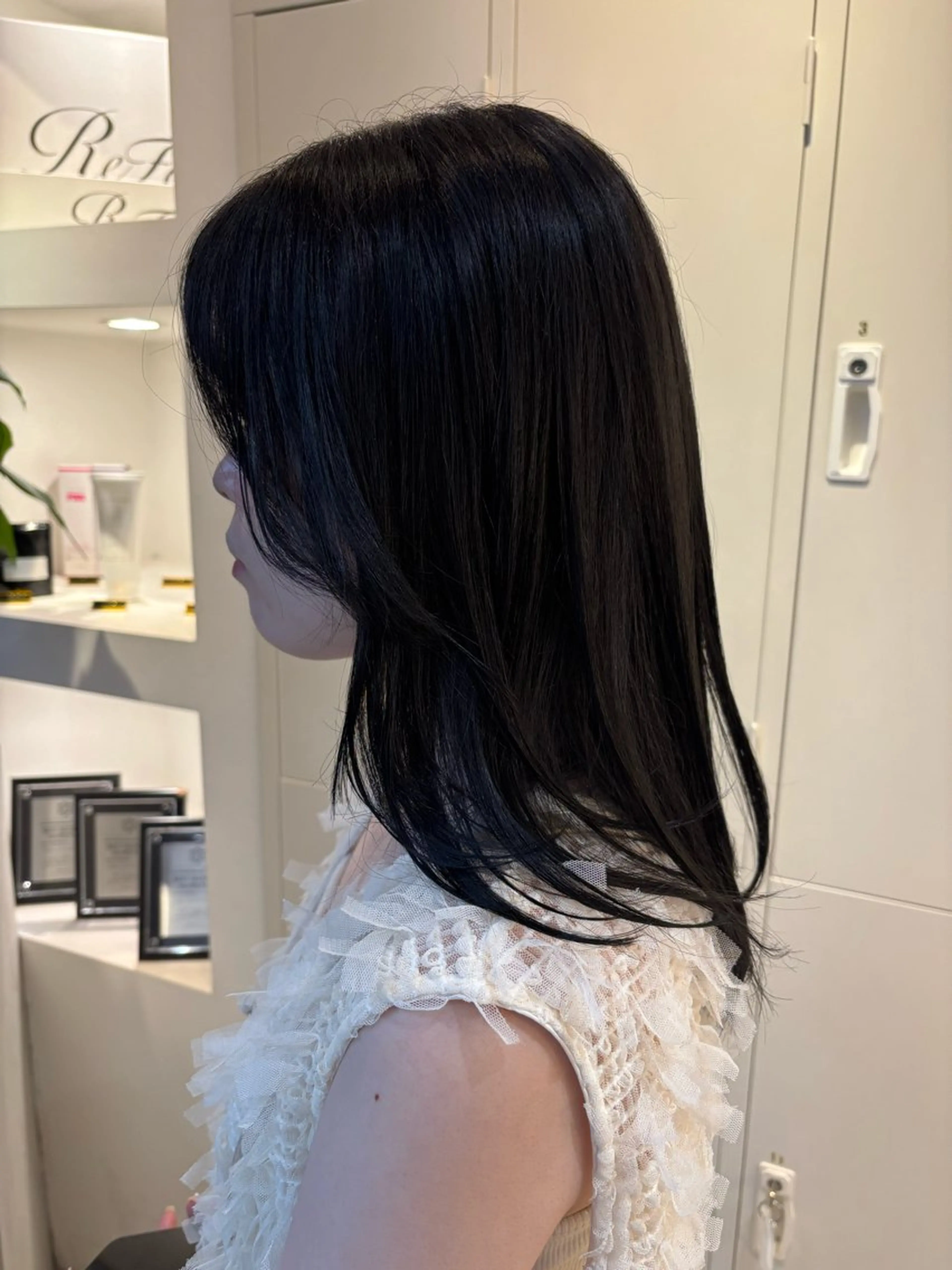 セミロング カット ヘアカラー トリートメント 🍀祥吾🍀レイヤー 艶髪❣️髪質改善❤️のヘアスタイル