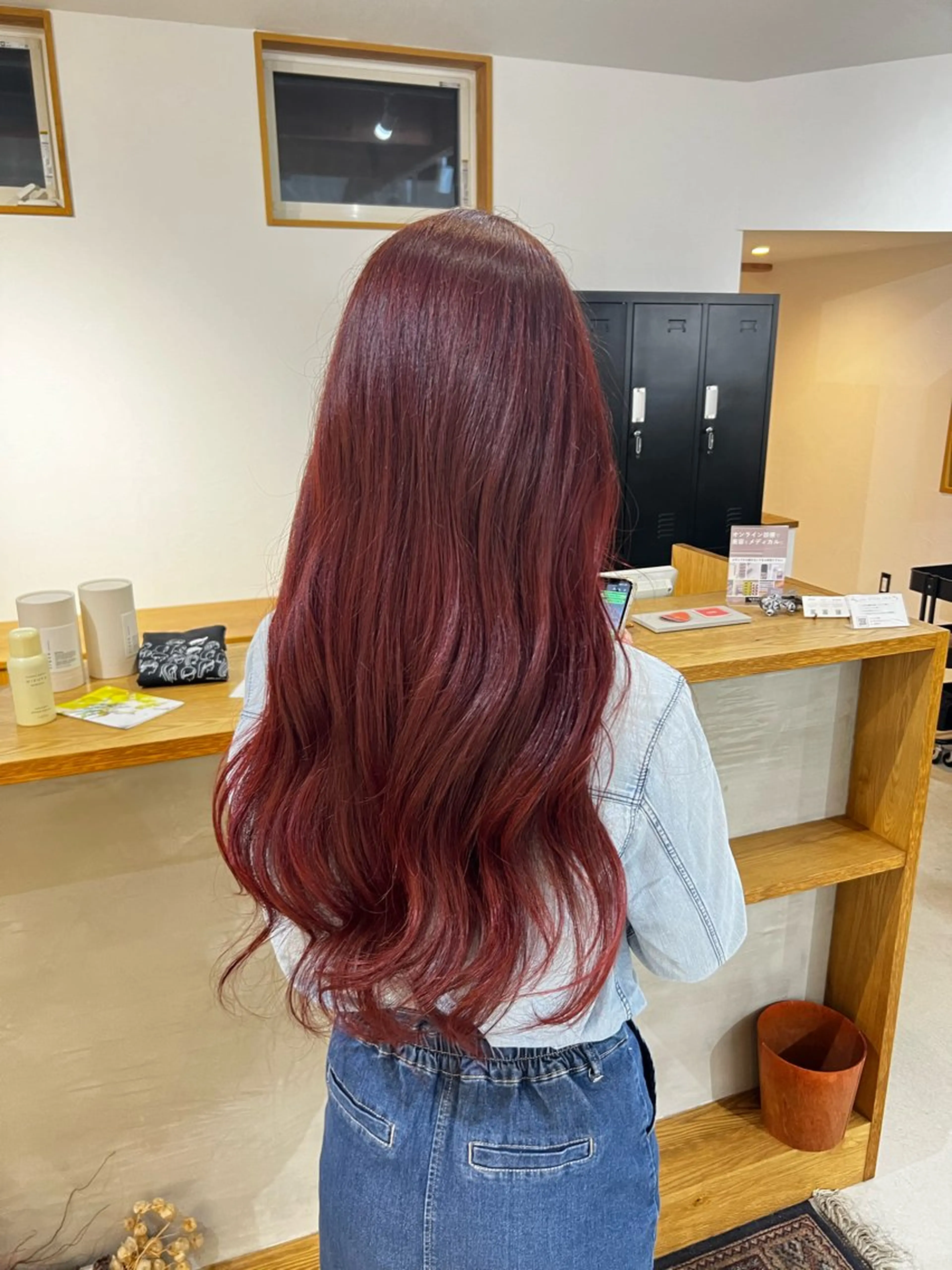 ロング カラー ブリーチ グラデーションカラー ブリーチなしカラー ロング 浅岡 みちるのヘアスタイル