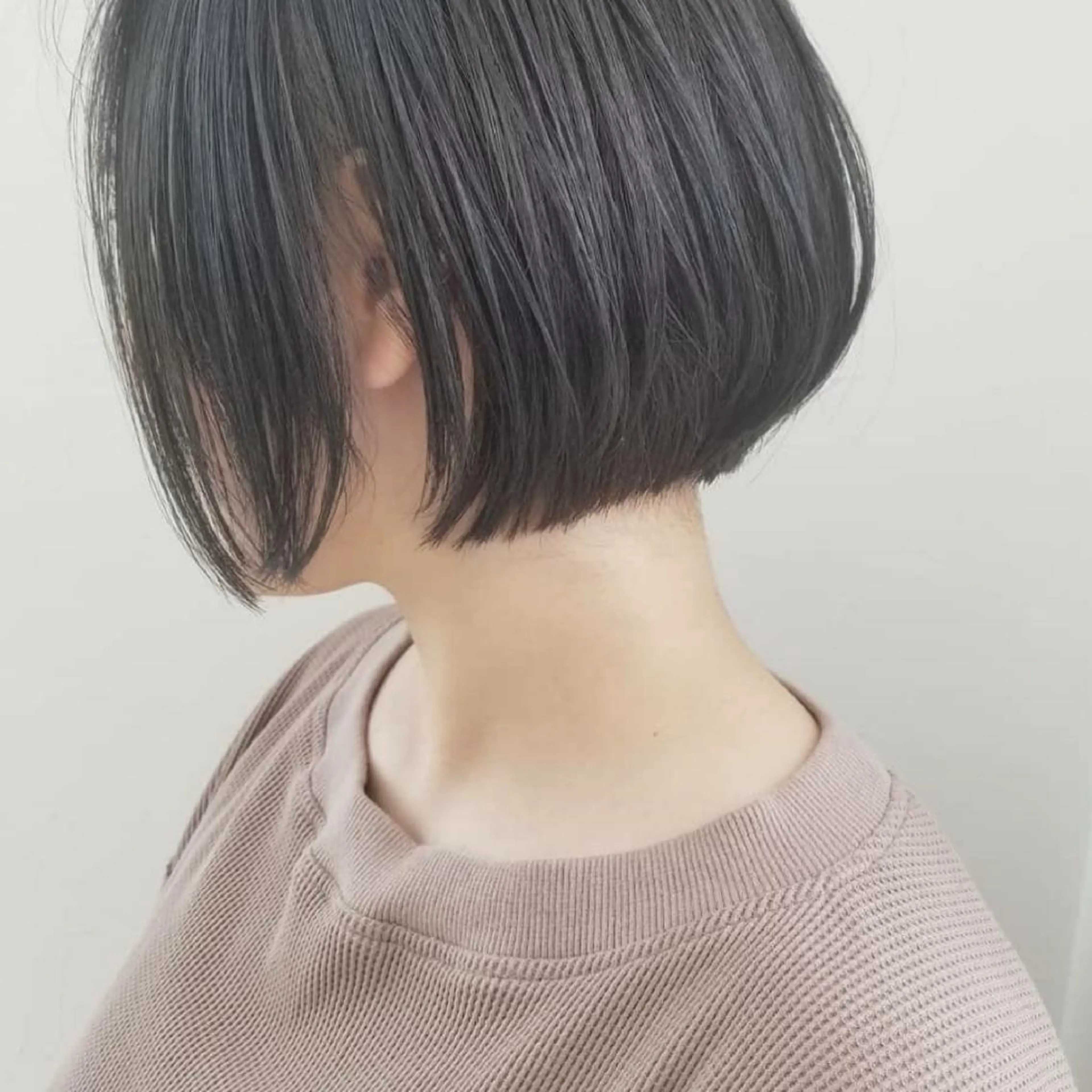 ショート カラー 透明感カラー グレージュ ボブ カット ヘアカラー トリートメント レイヤーカット/ ウルフカット/大橋 のヘアスタイル