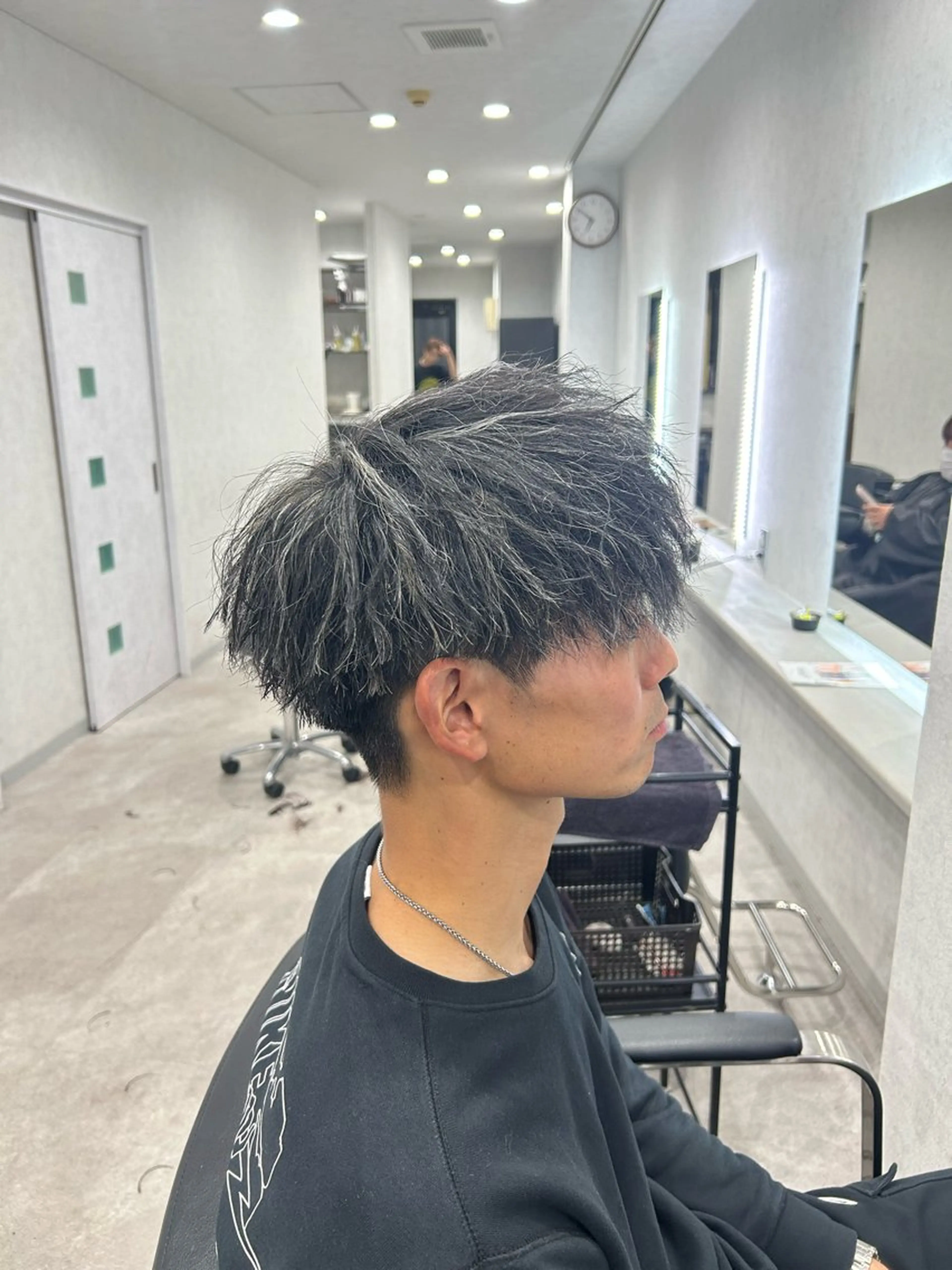 ショート カラー パーマ メンズ メンズメッシュ メッシュ カット ヘアカラー 革命🔥ツイスパ/フ ェザー特化SHOTAのヘアスタイル