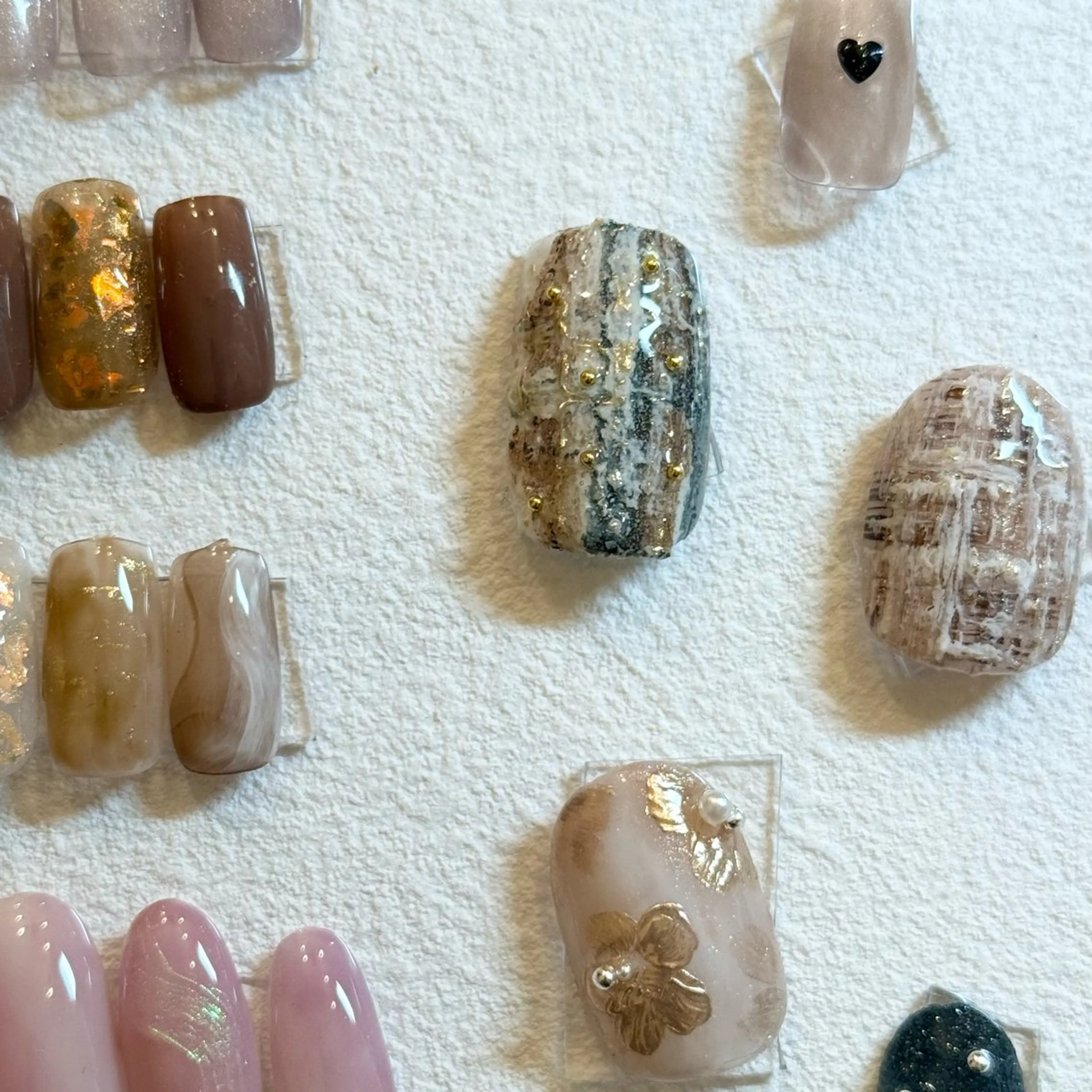 ネイル ハンドネイル ハンドケア nail salon swaddle 🪽のネイルデザイン