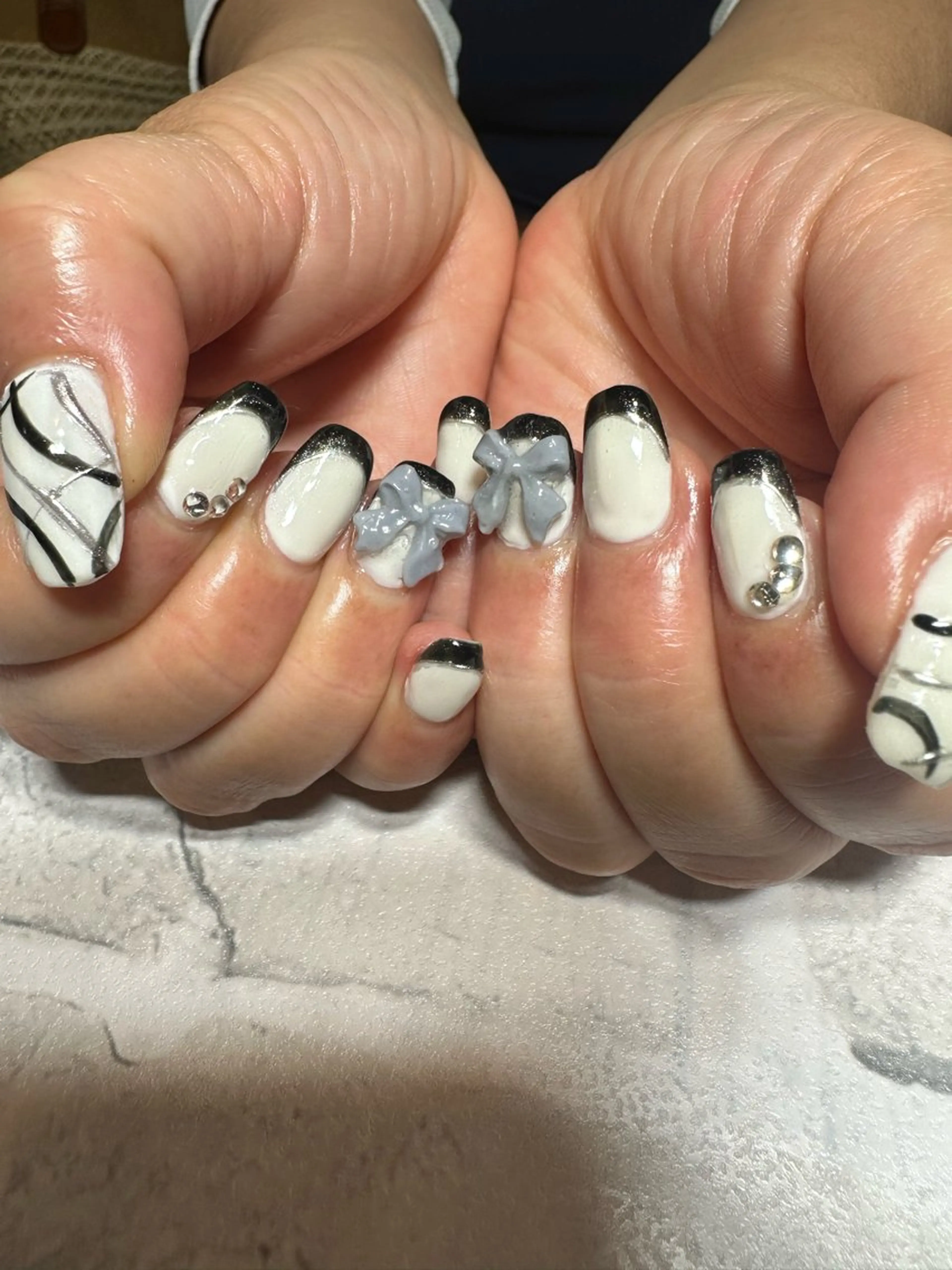 ネイル e.nail所属・🍎吉田 恵里🍎のネイルデザイン