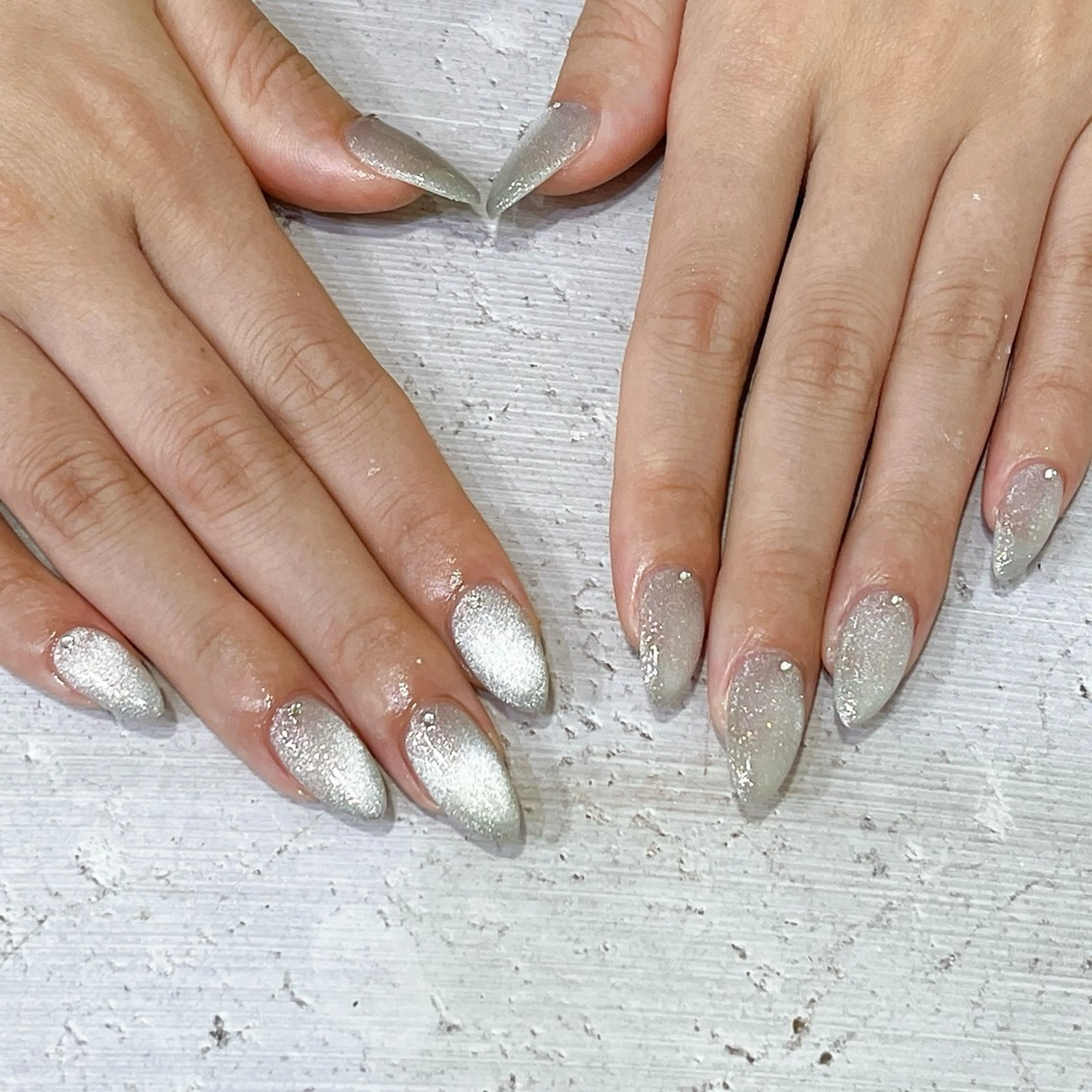 ネイル マグネットネイル シンプルネイル Ellenail名古屋所属・伊藤 愛のネイルデザイン