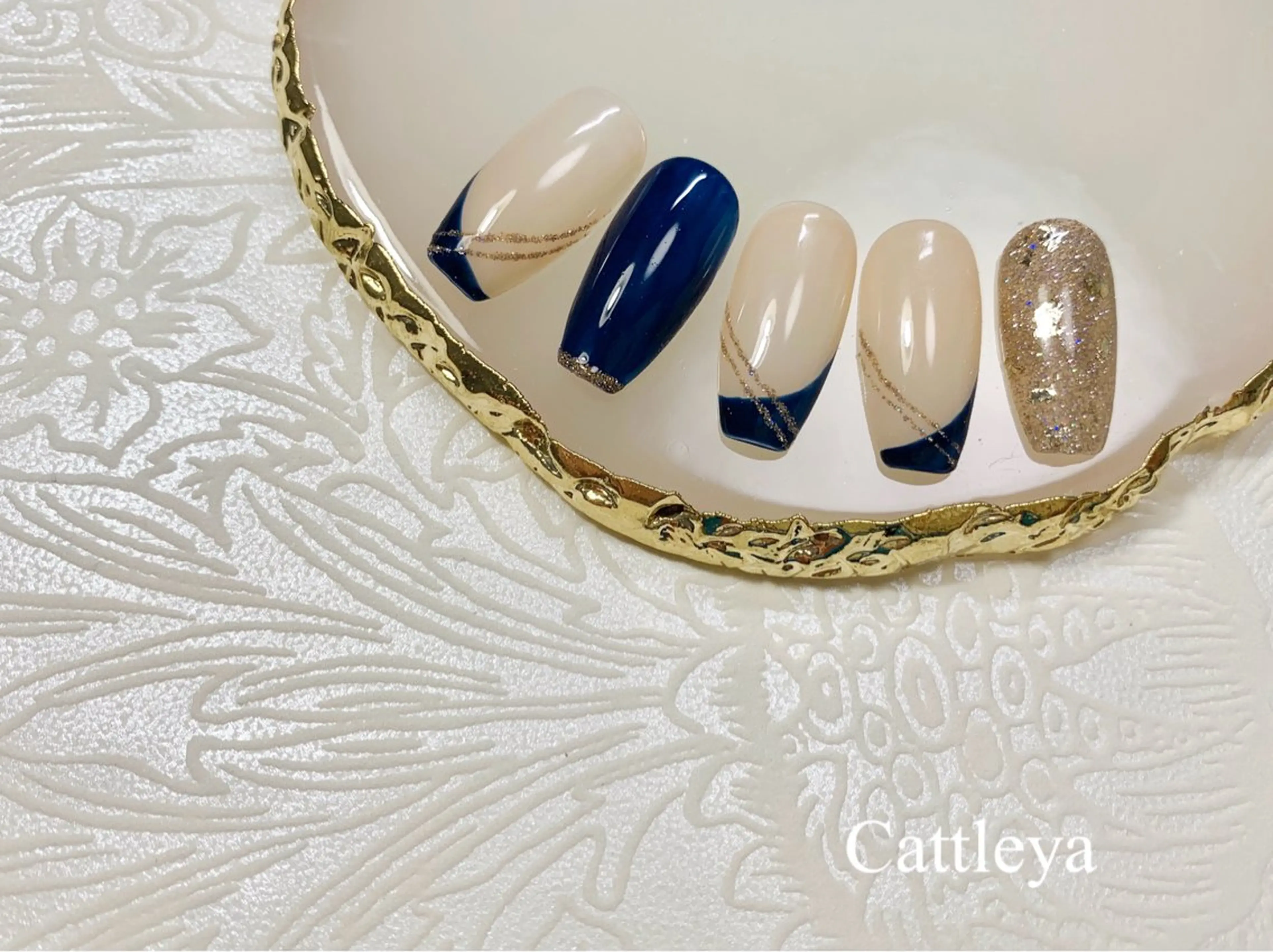 ネイル フレンチネイル ネイビー ハンドネイル Cattleya カトレアのネイルデザイン