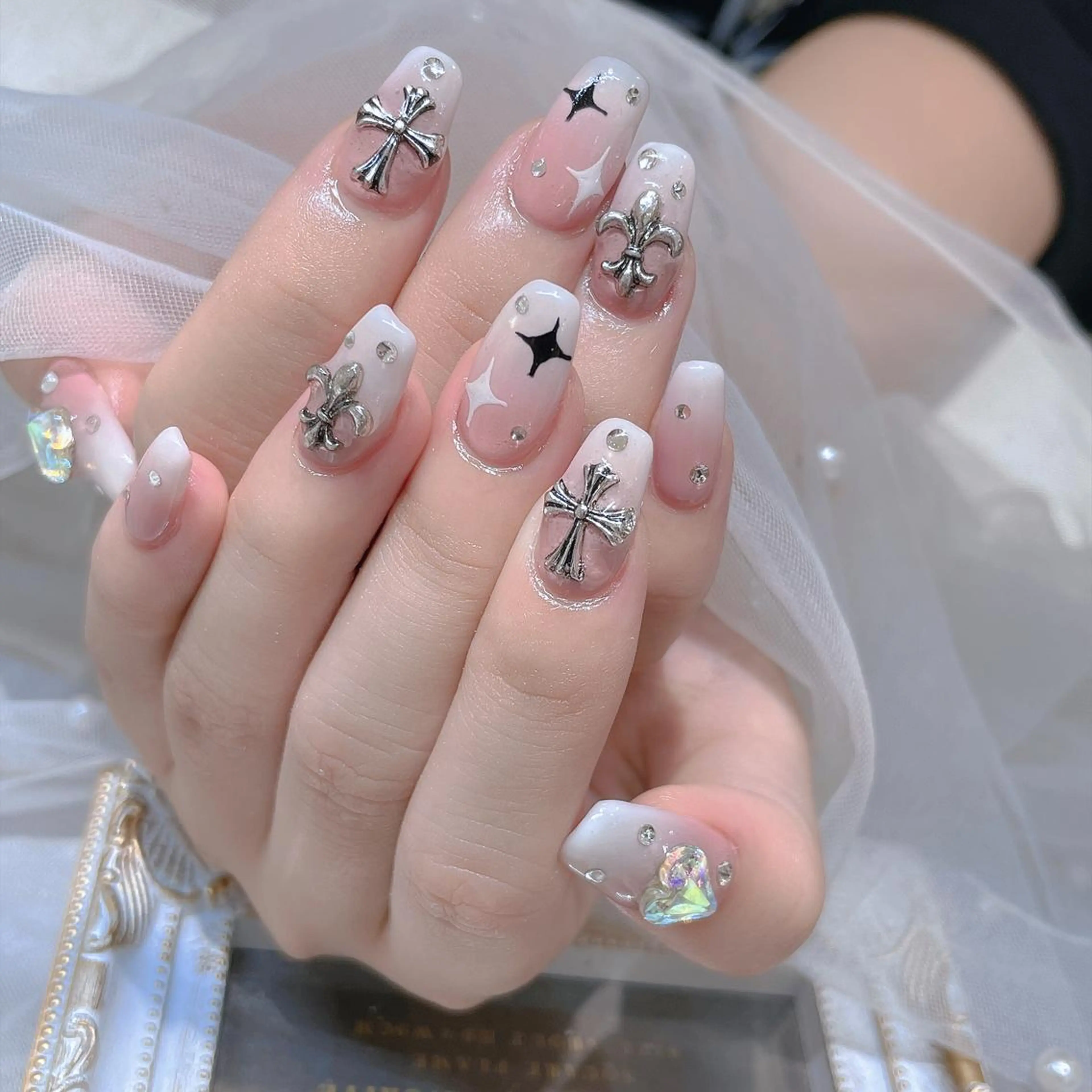 ネイル 長さだし専門店 M2　rikaのネイルデザイン