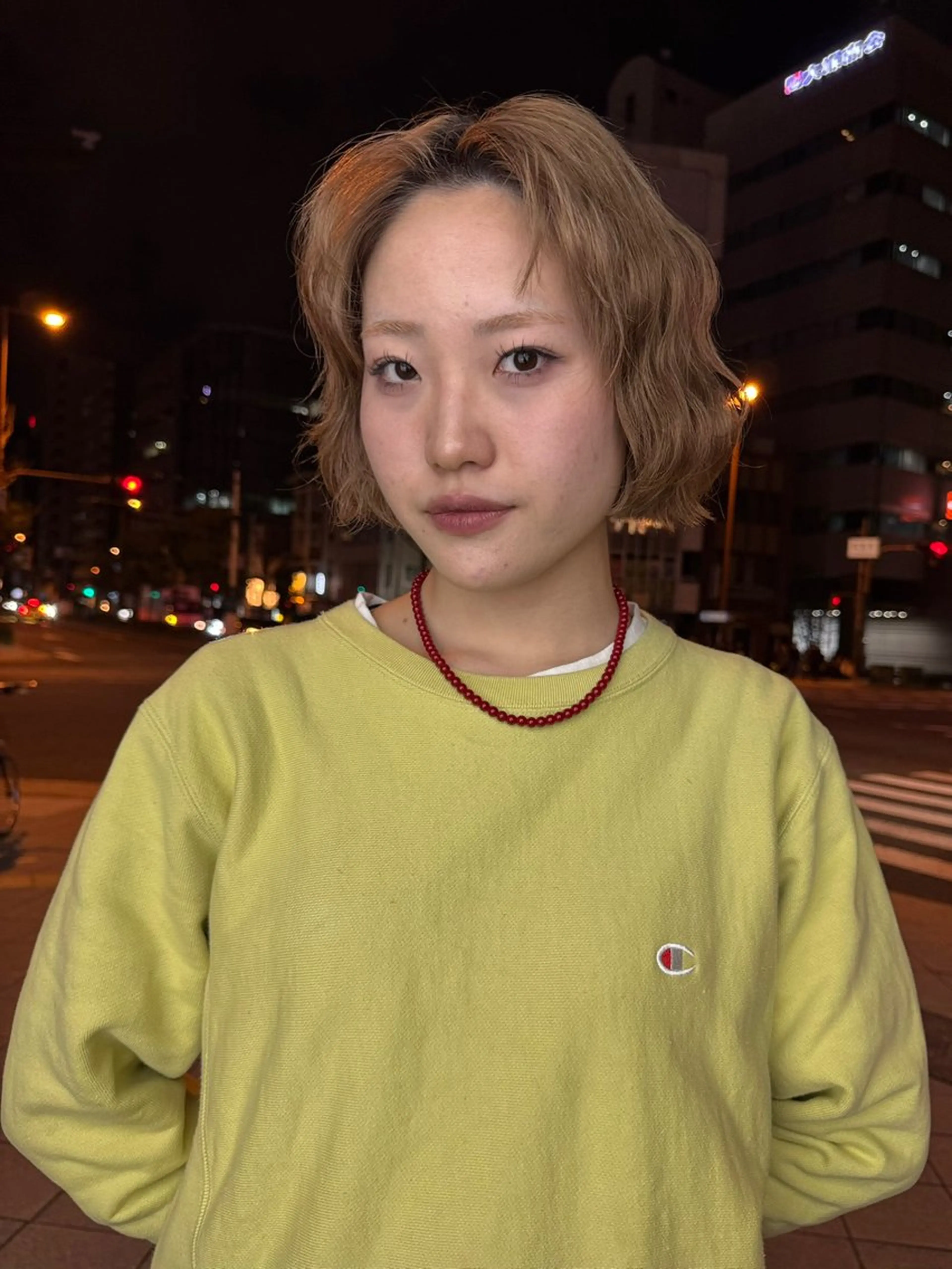 ショート カラー ベージュカラー 外国人風カラー ハイトーンカラー siki/momoのヘアスタイル
