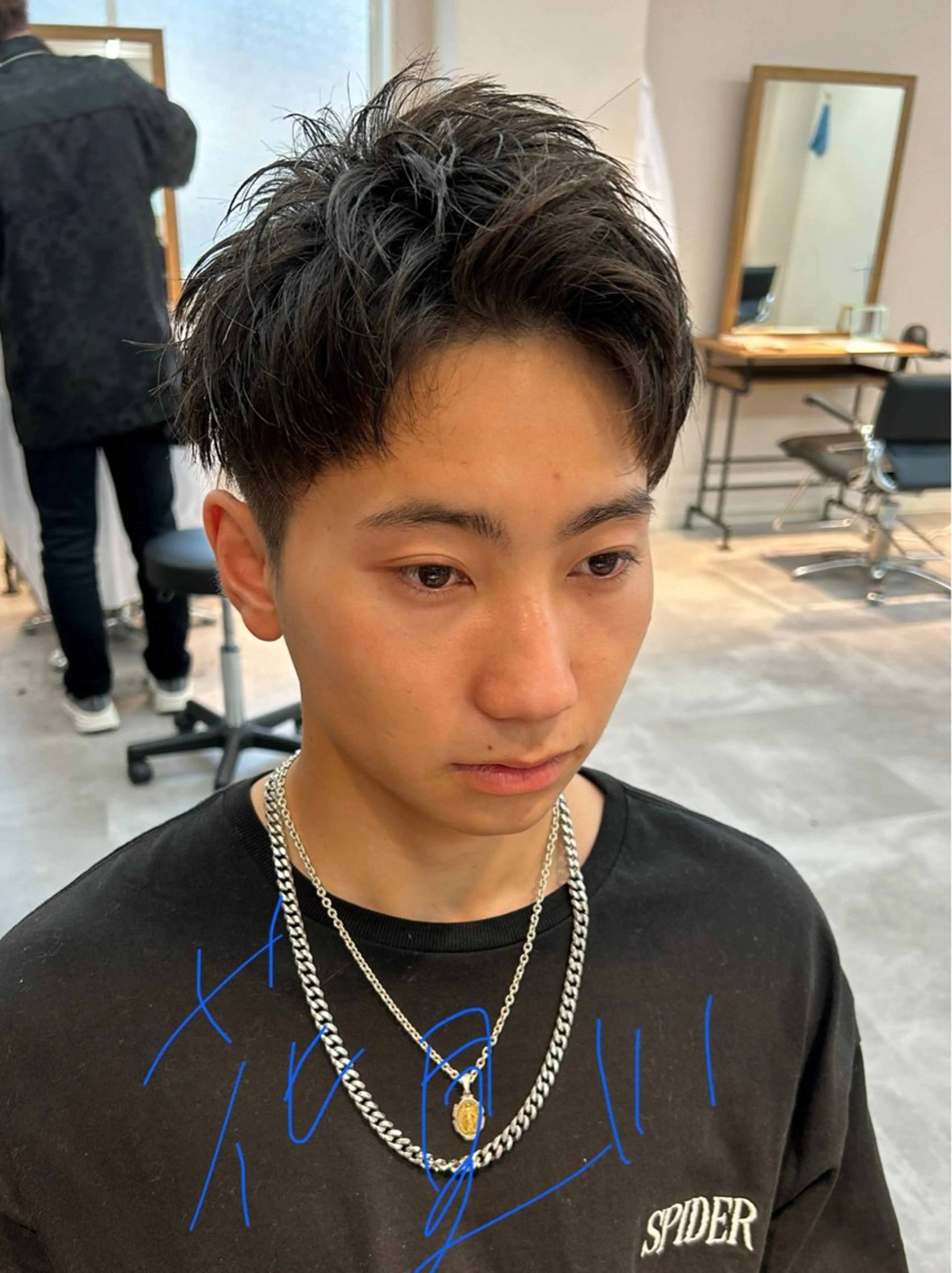メンズ アップバング メンズショート フェザーパーマ千葉駅 メンズサロン保立のヘアスタイル