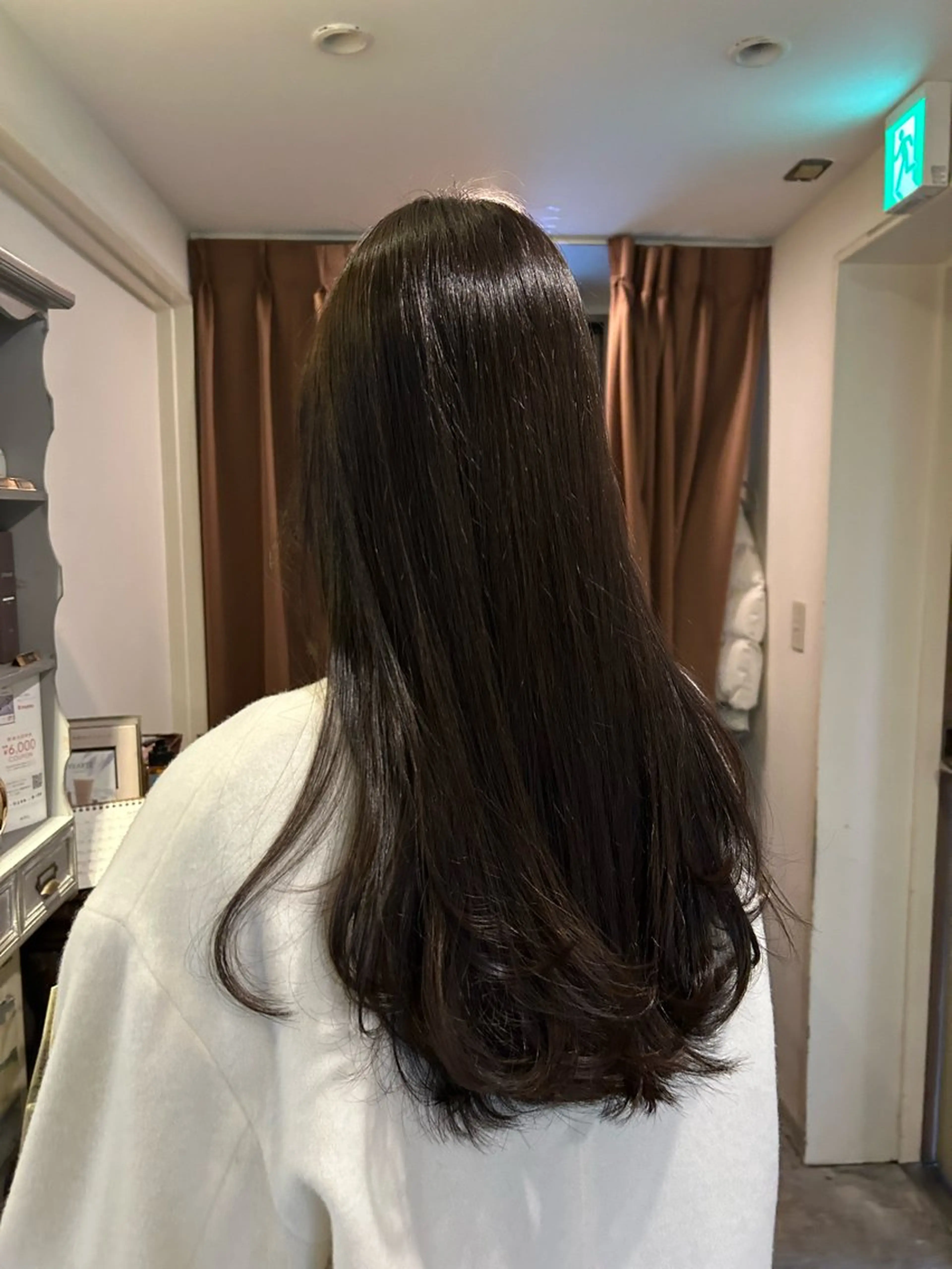 ロング カラー カット ヘアカラー トリートメント 小澤 一稀のヘアスタイル