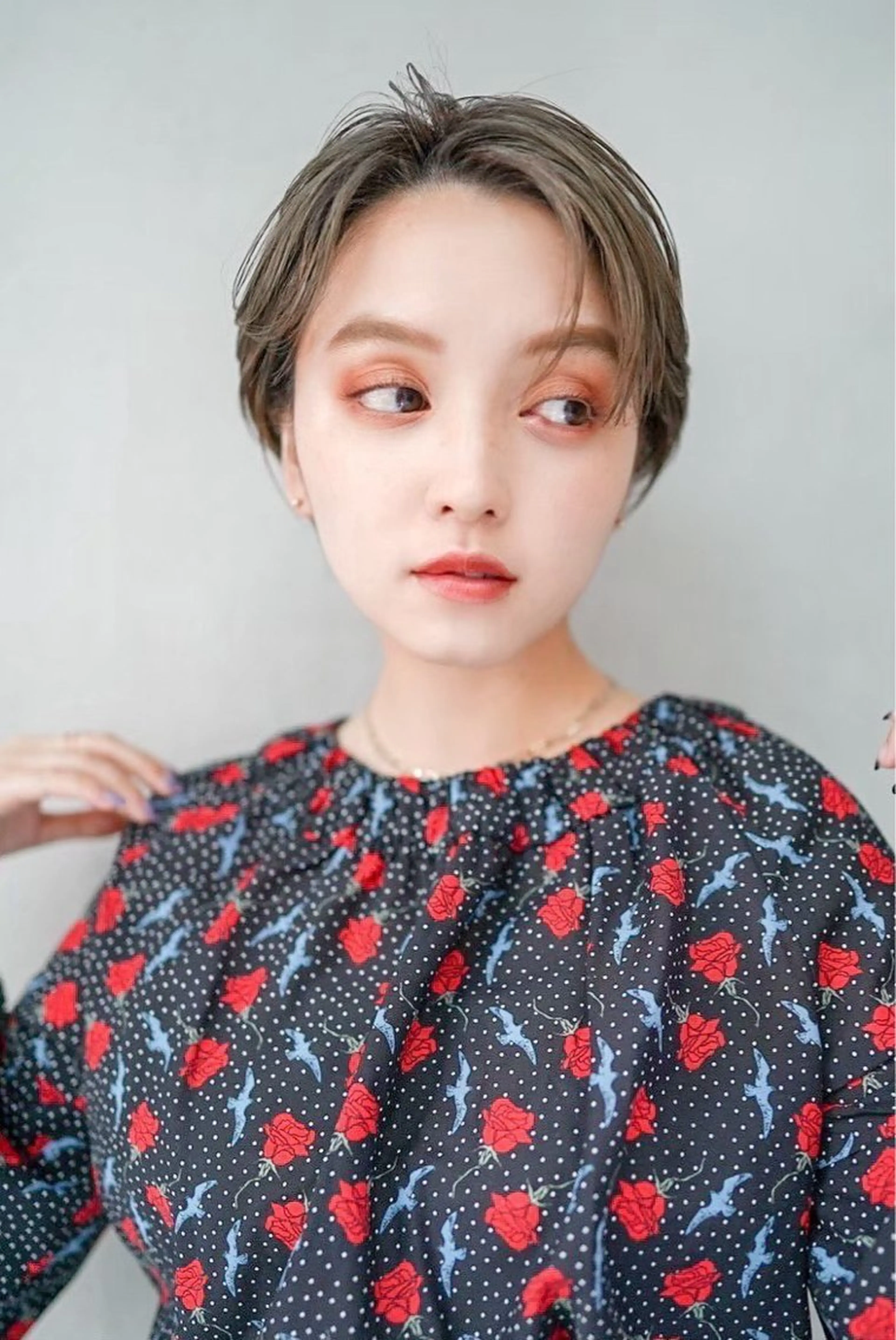 ショート カラー MISAKI🪐 縮毛矯正のヘアスタイル