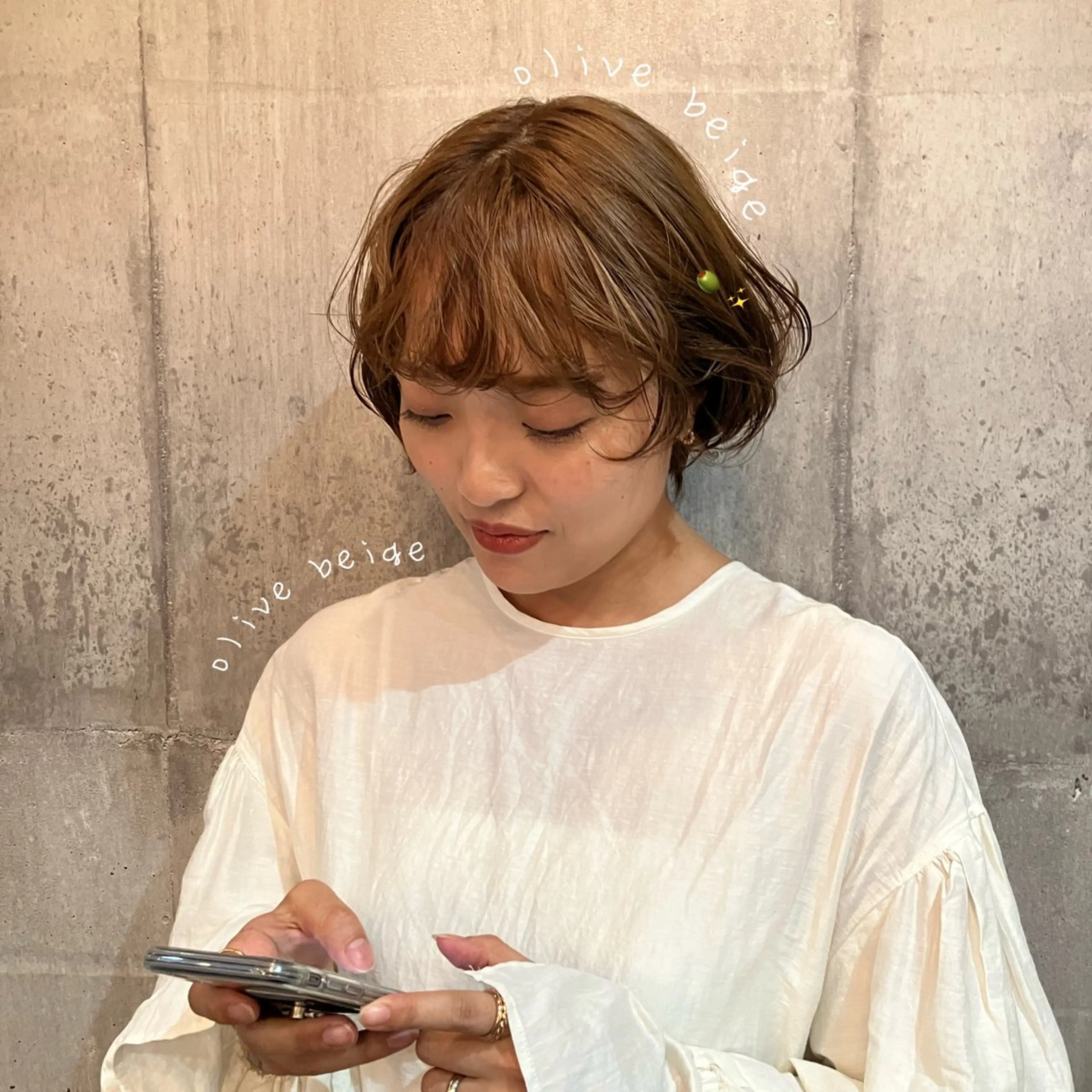 ショート カラー ブラウンカラー オリーブブラウン 天使の輪໒꒱⋆ﾟ 量産中🎀のヘアスタイル