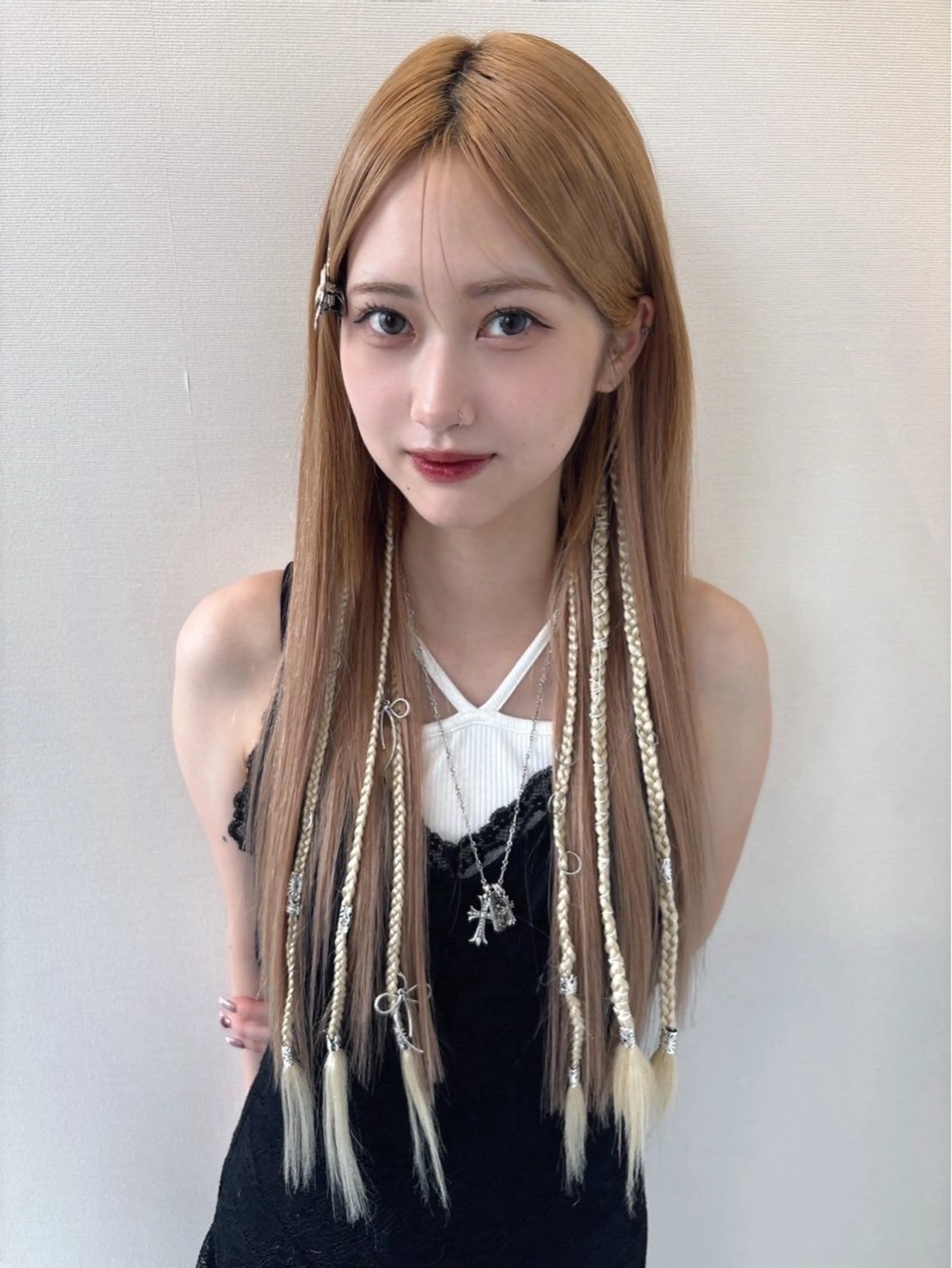 ロング ヘアセット 💎シールエクステ/ ハイトーン💎シズカのヘアスタイル