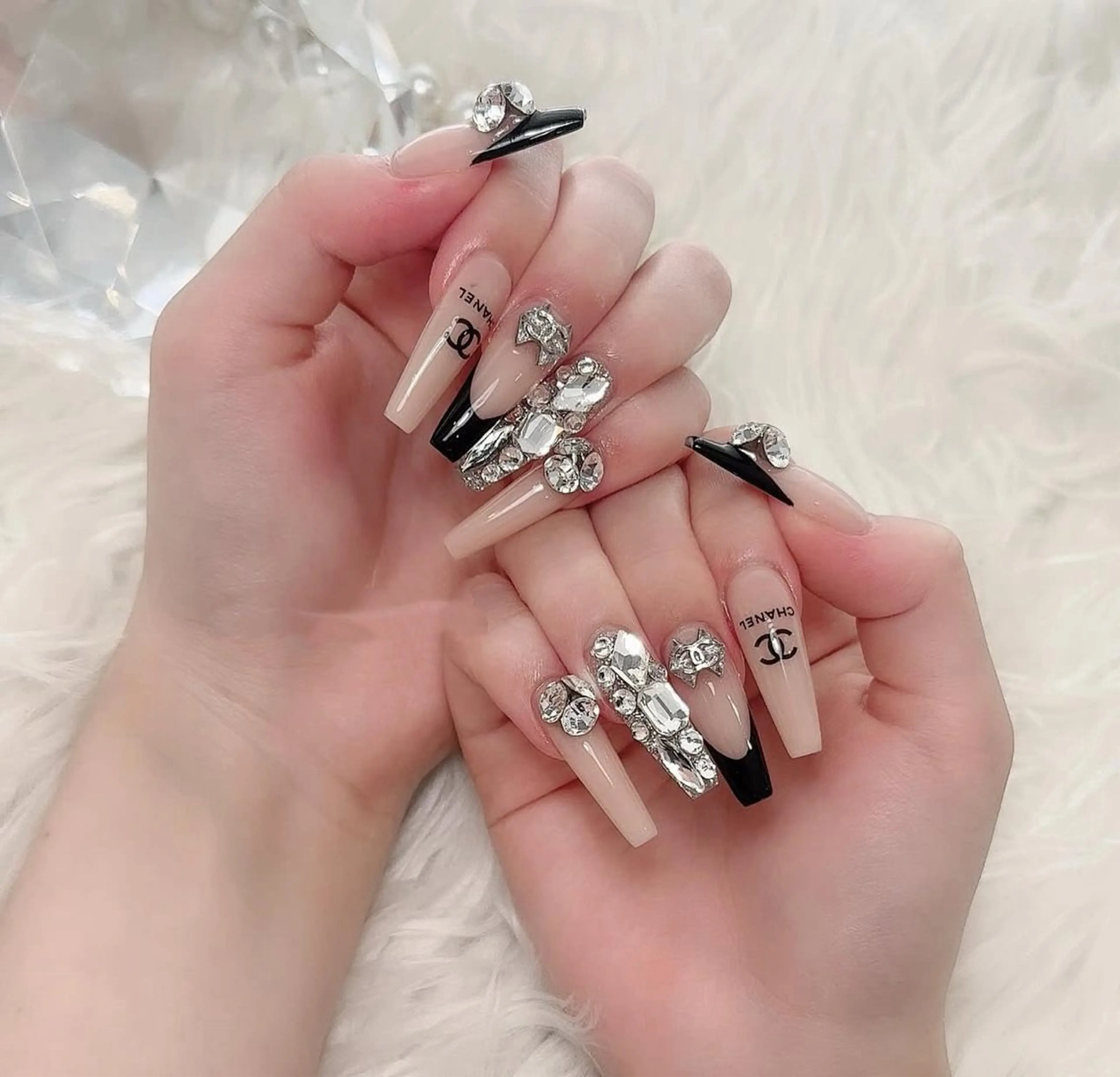 ネイル ハンドネイル ドリスネイルサロン所属・Doris Nail Salonのネイルデザイン