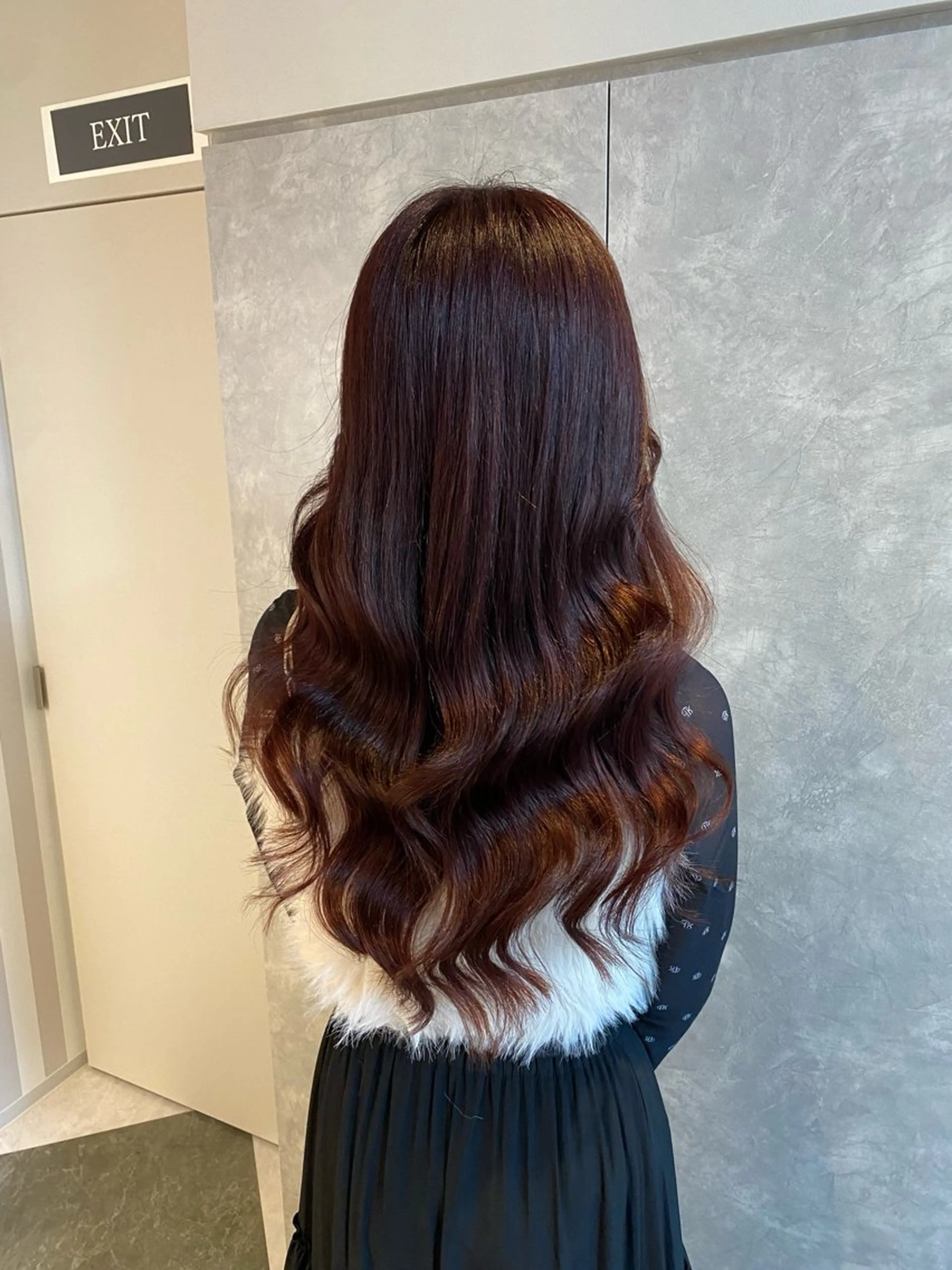 ロング カラー ガルボヘアー心斎橋所属・プルエクステ/プルシ ールエクステ/地雷系のヘアスタイル