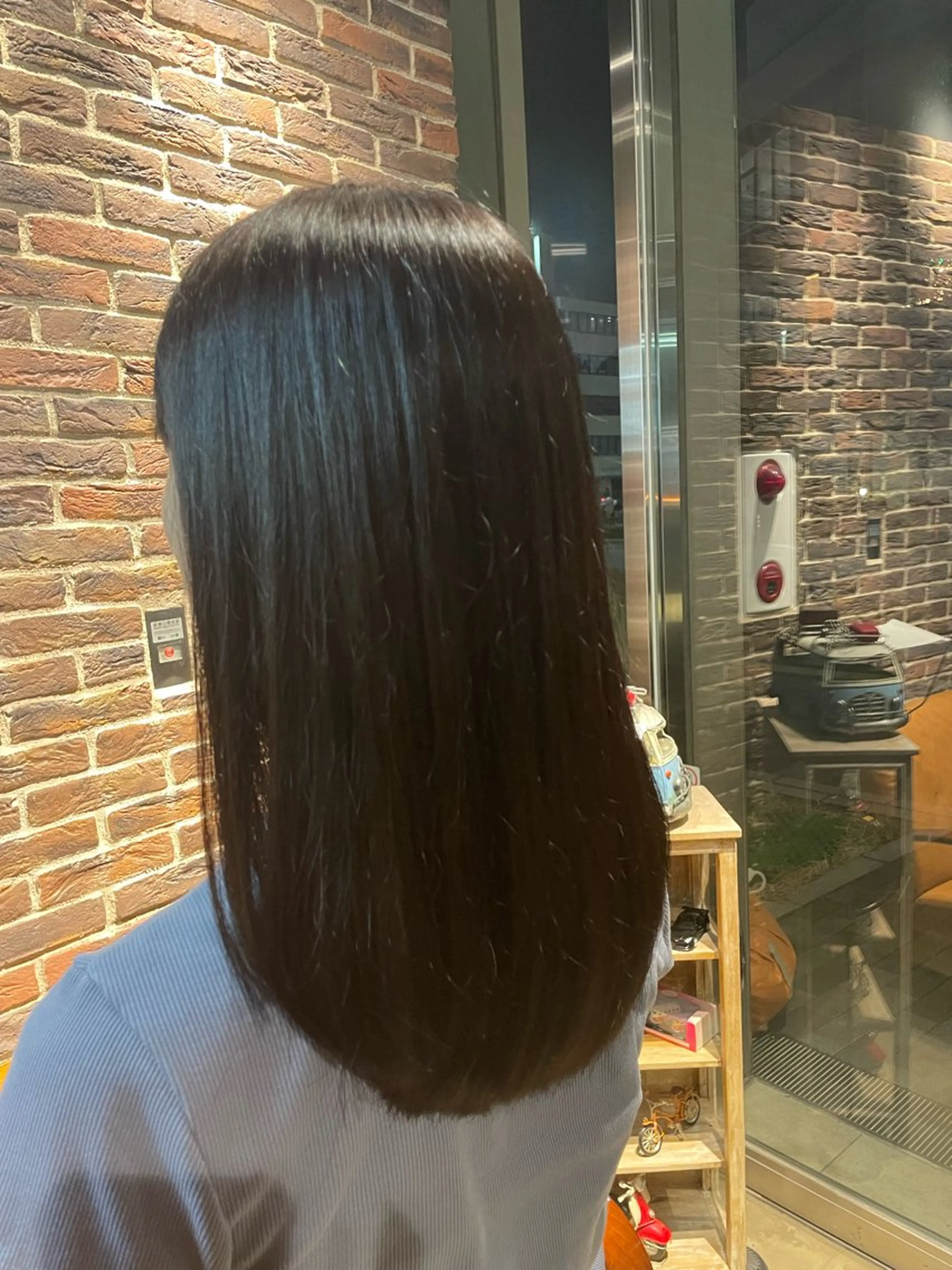 ロング カット ヘアカラー トリートメント Hair salon 6所属・ジュニアスタイリスト 照井奈保子のヘアスタイル