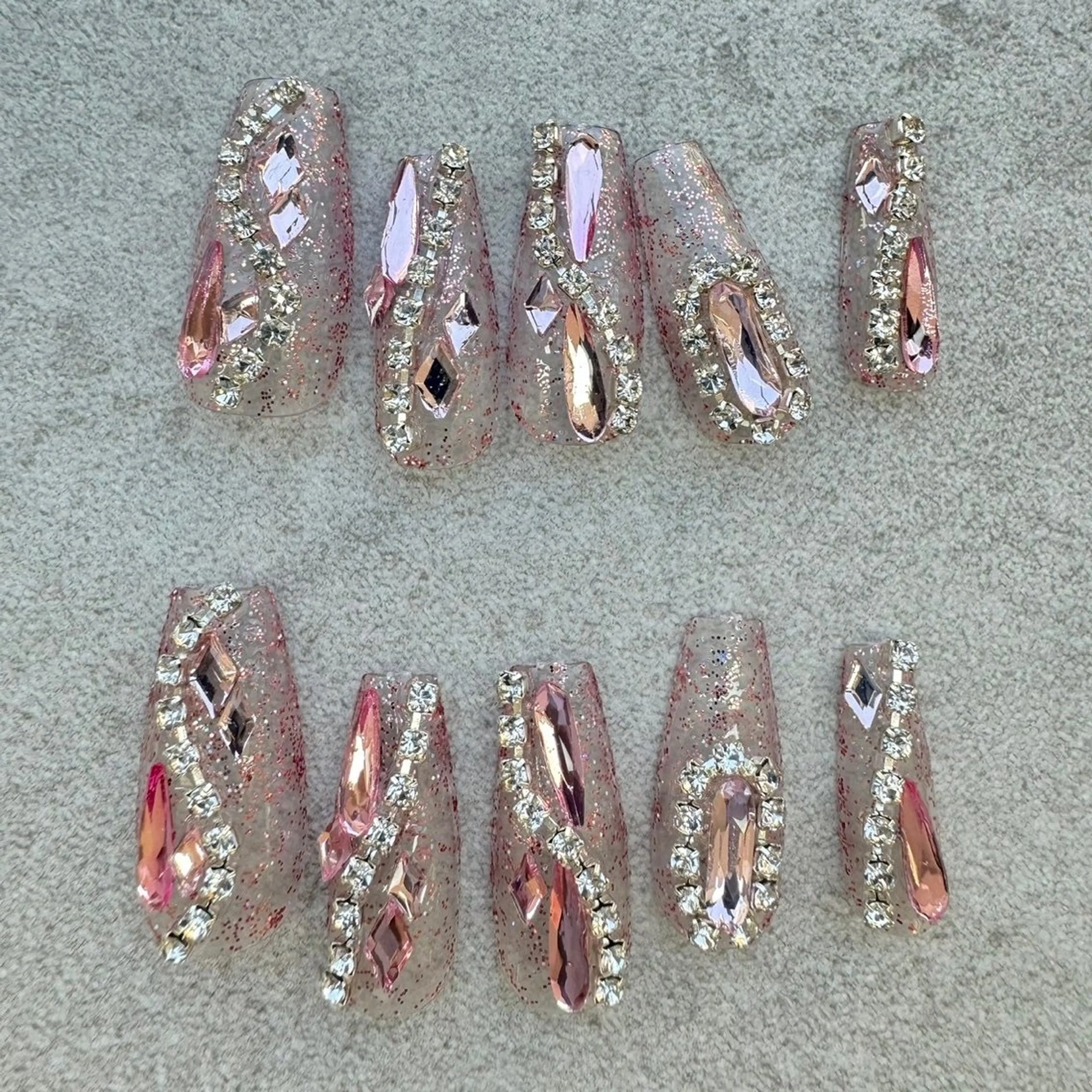 ネイル M&K　上田店所属・M&K 上田店の眉毛・アイブロウイメージ