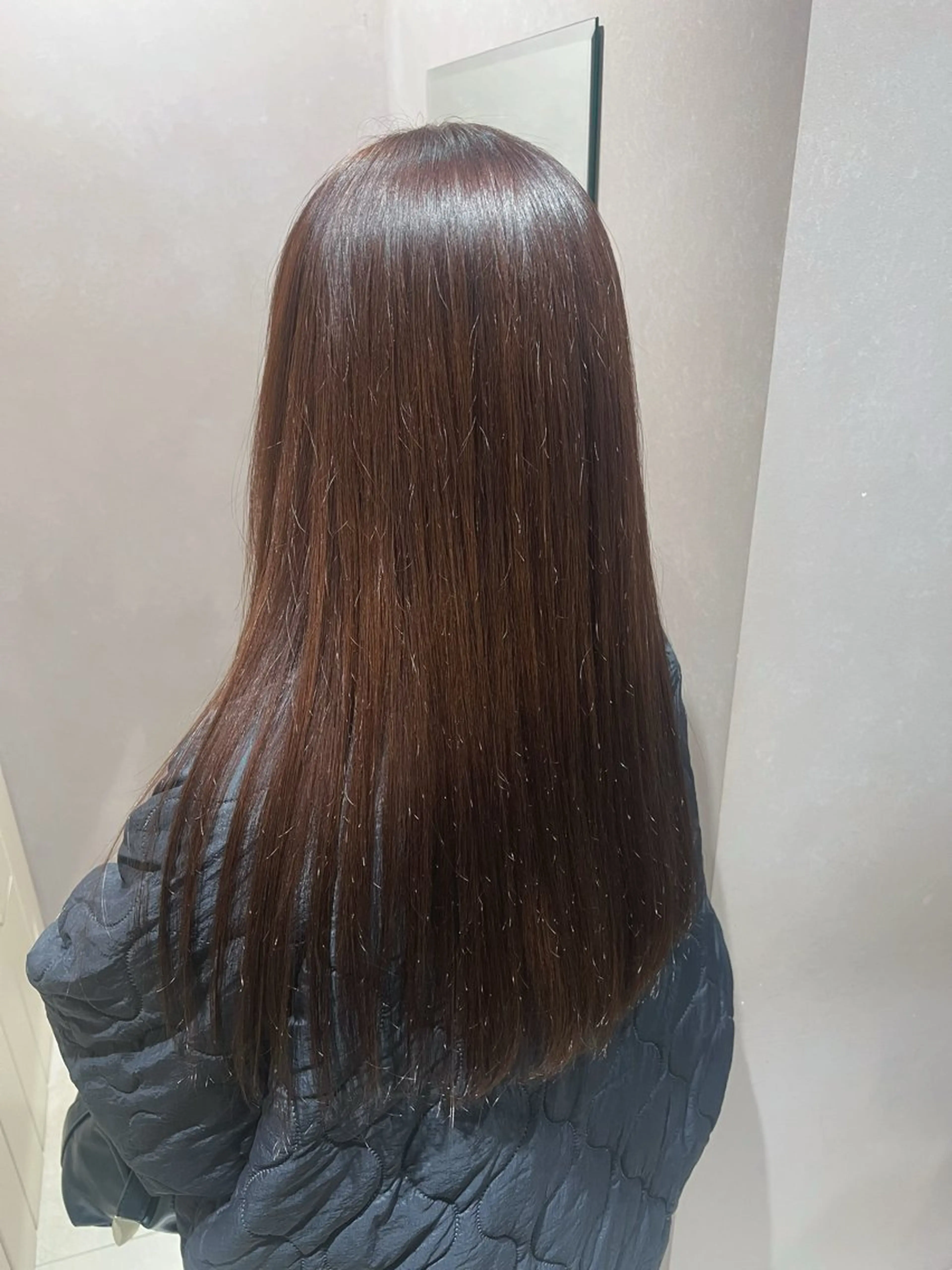 セミロング 透明感カラー🎨 磯部拓磨のヘアスタイル