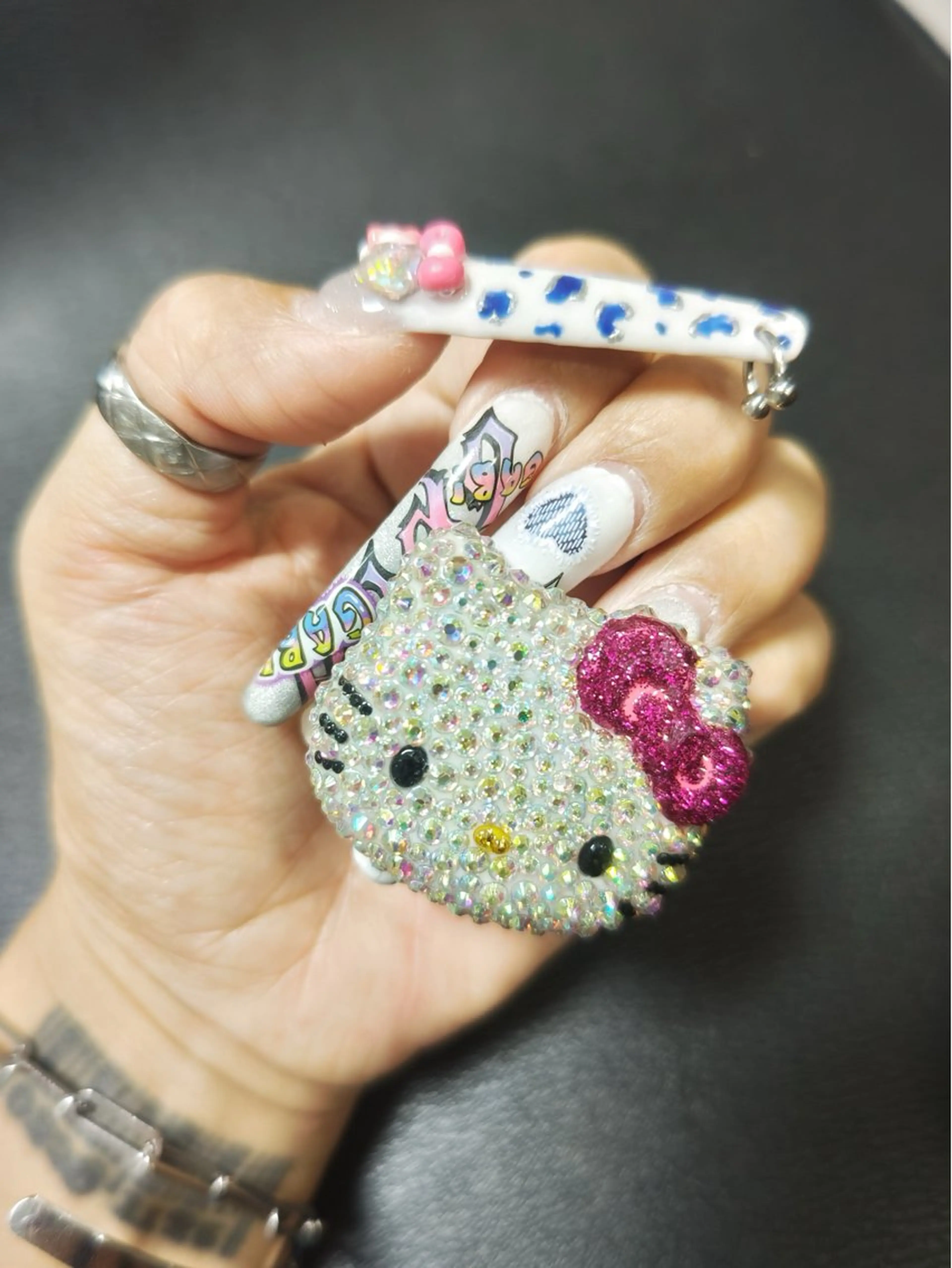 ネイル 長さ出し キラキラネイル リボン ネイルチップ ハンドネイル Cocopelli N'STYLEのネイルデザイン