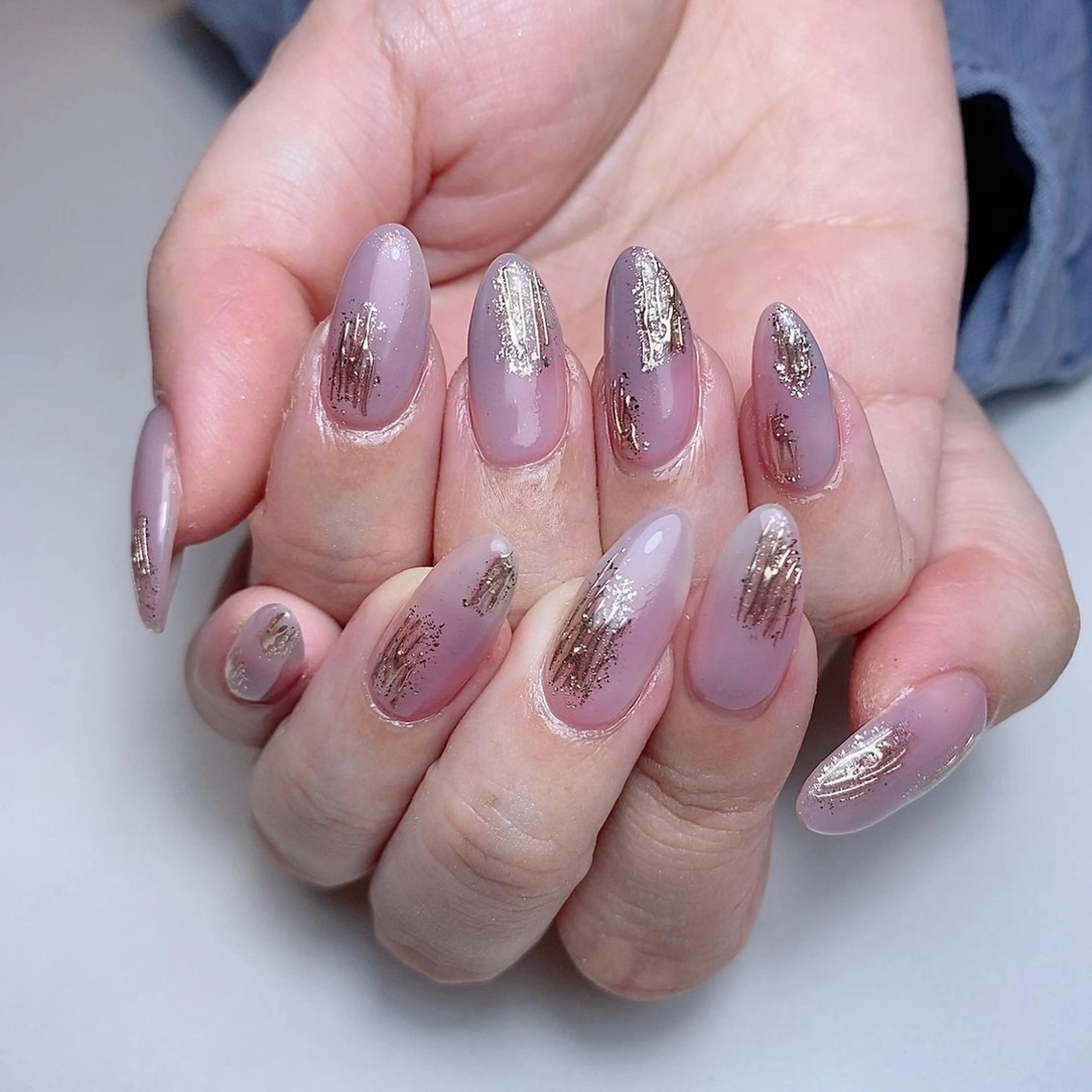 ネイル オーロラネイル 長さ出し フレンチネイル ガーリー キラキラネイル ハンドネイル Lucky nail salonのネイルデザイン