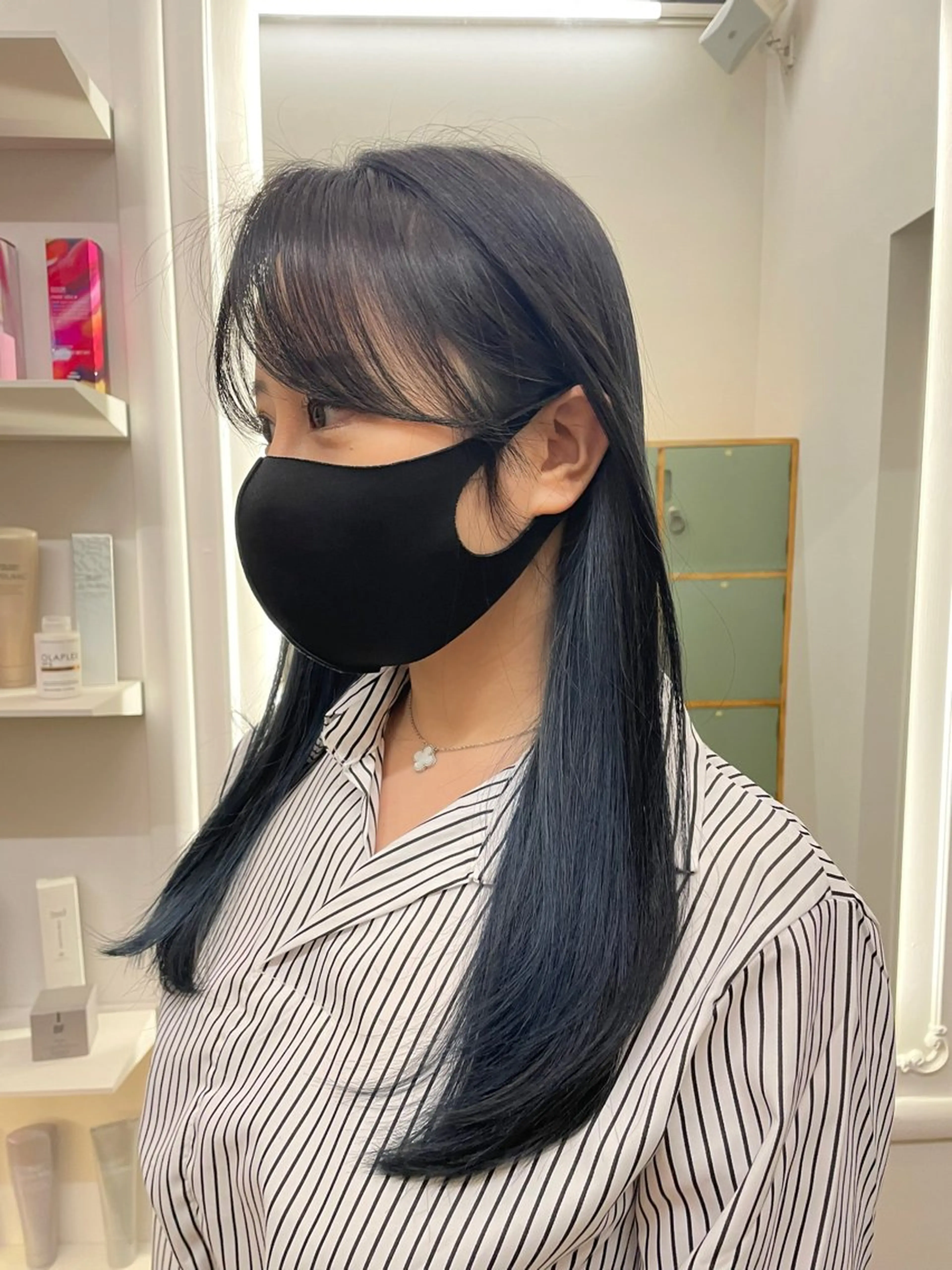 ロング YUUKI/艶カラー レイヤーカットのヘアスタイル
