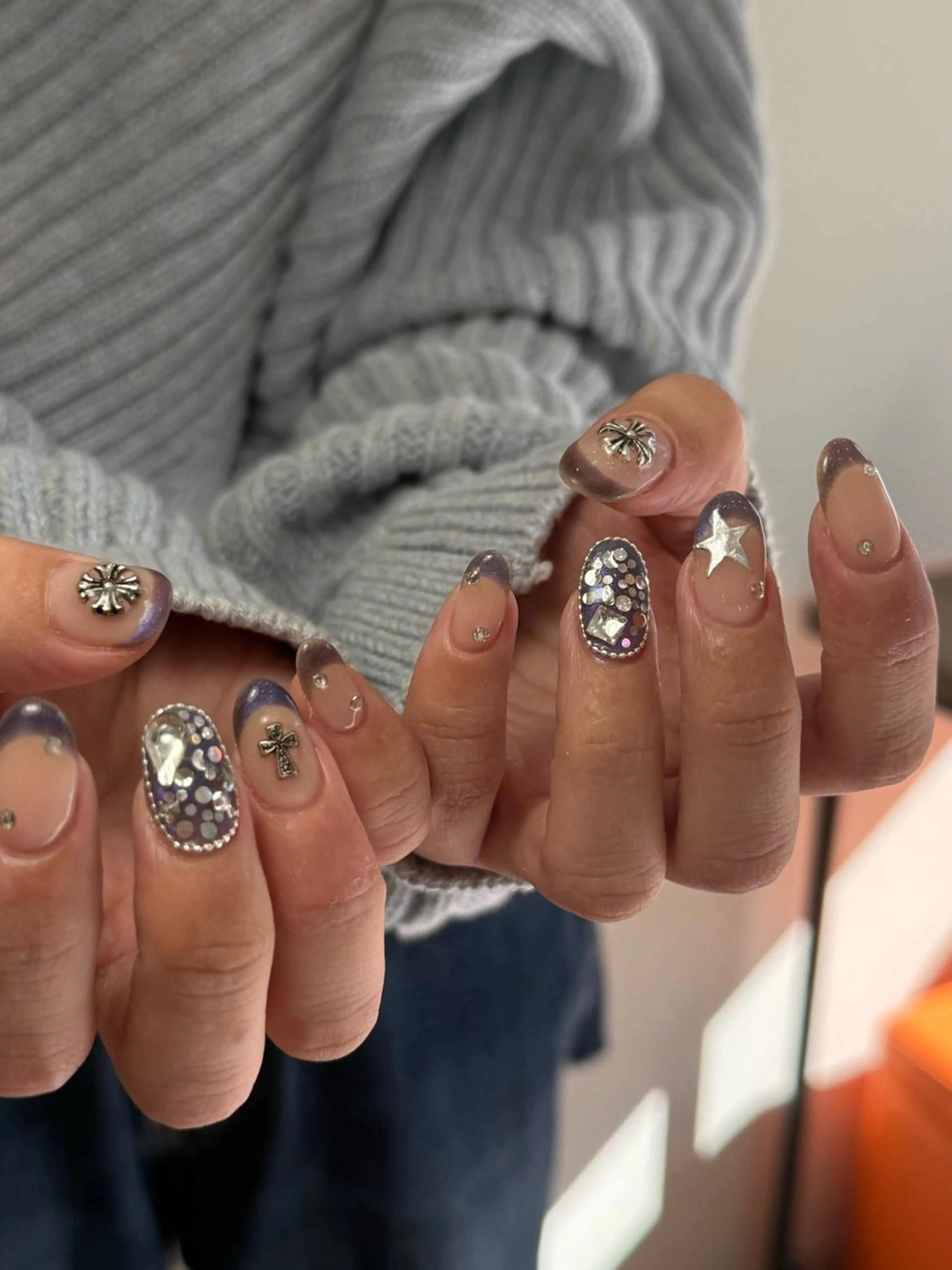 ネイル neouv所属・NEOUV_ mikuのネイルデザイン