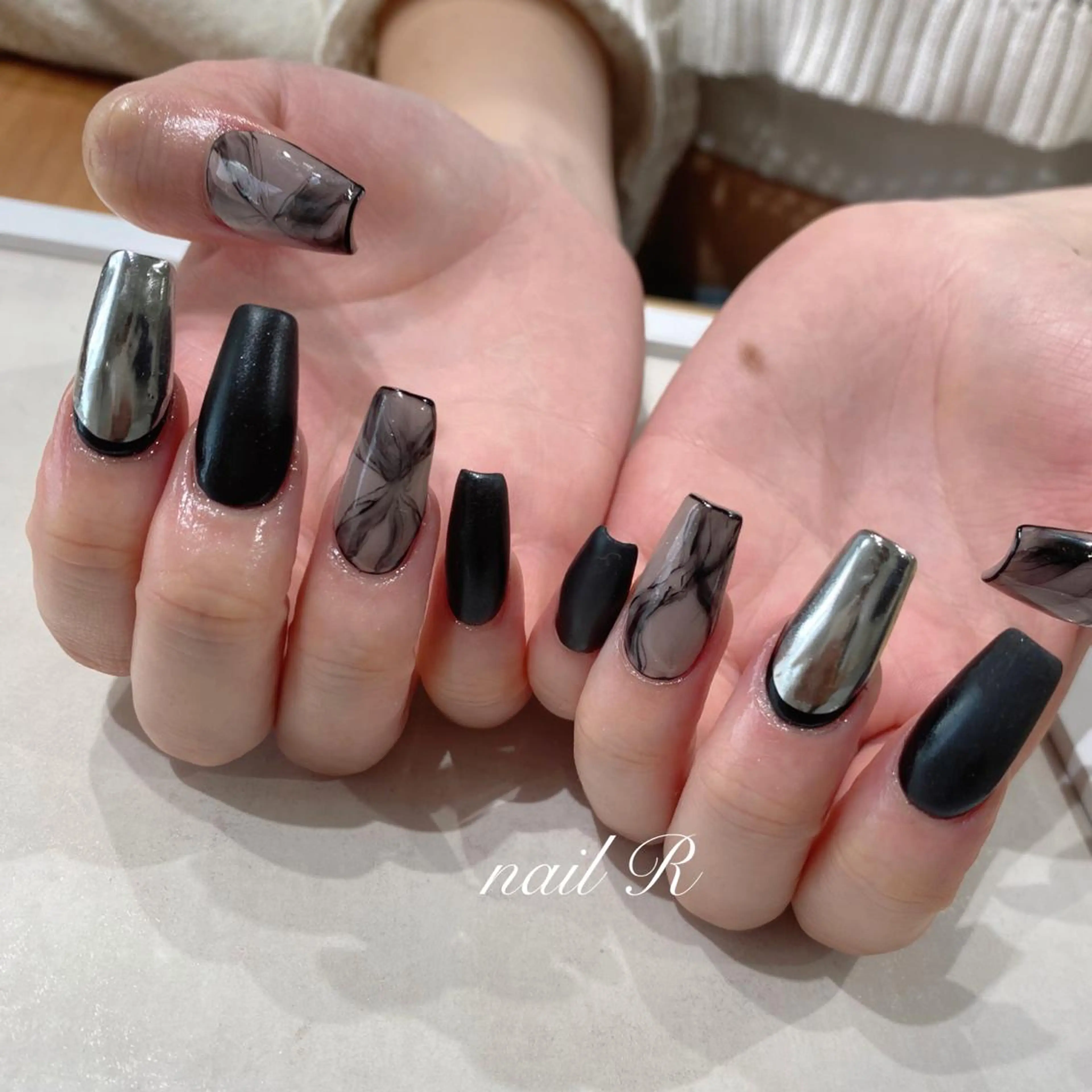セミロング ハンドネイル Nail R💫 naoのネイルデザイン