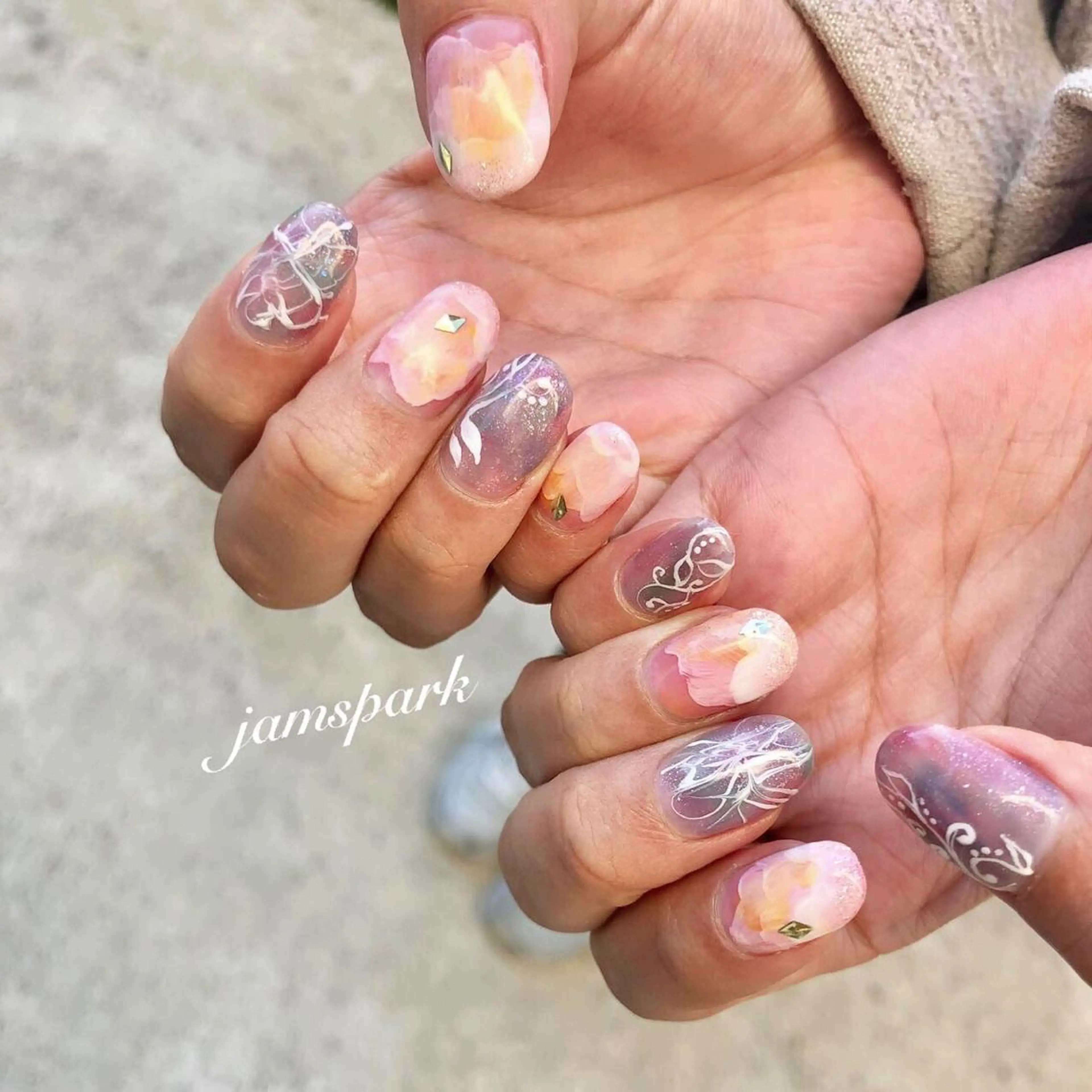 ネイル アートネイル ジェルネイル グラデーション 卒業式 ニュアンスネイル ハンドネイル jamspark ✨のネイルデザイン