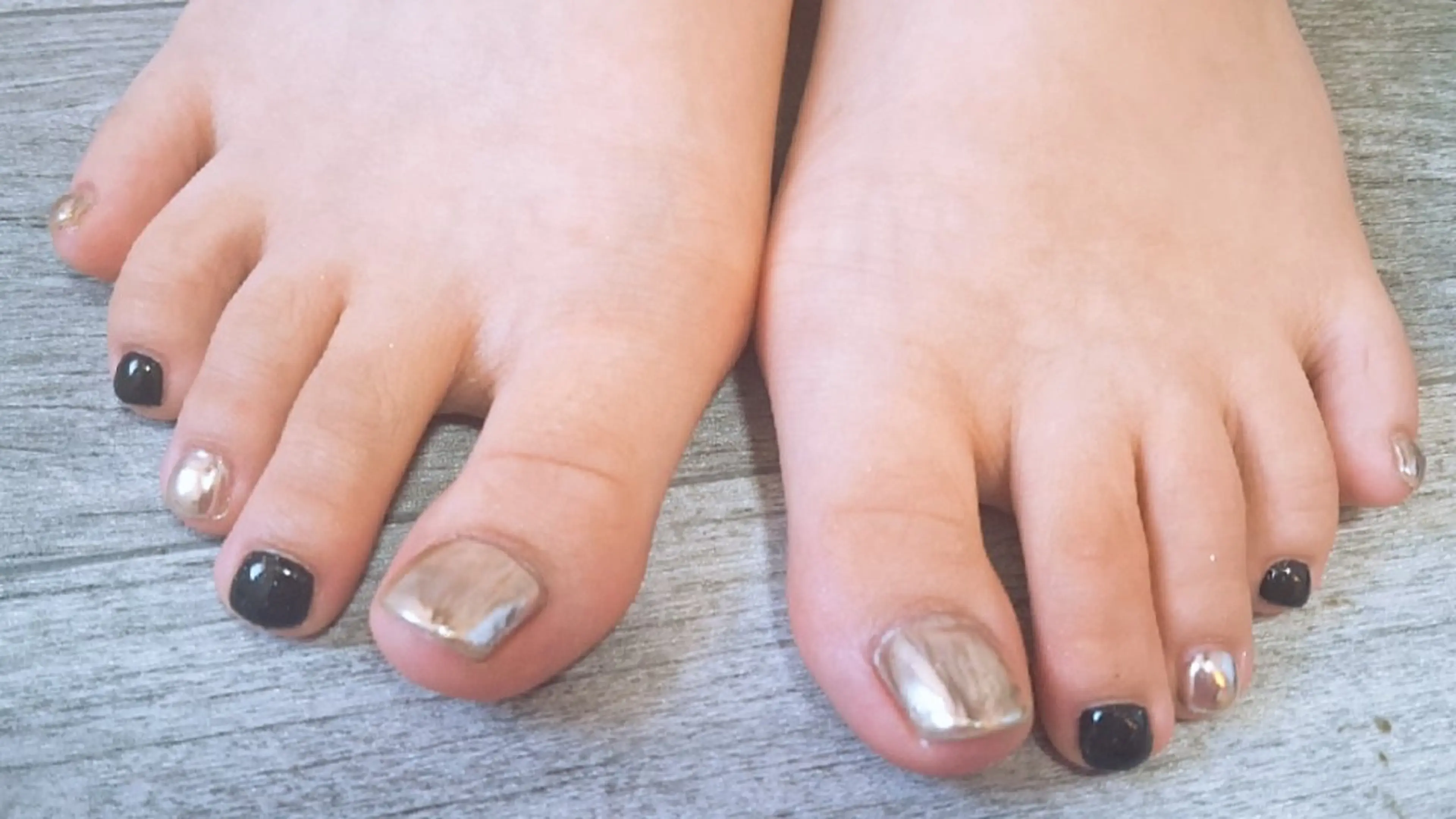 ネイル フットネイル ミラーネイル Salon   improve所属・improve ayaneのネイルデザイン