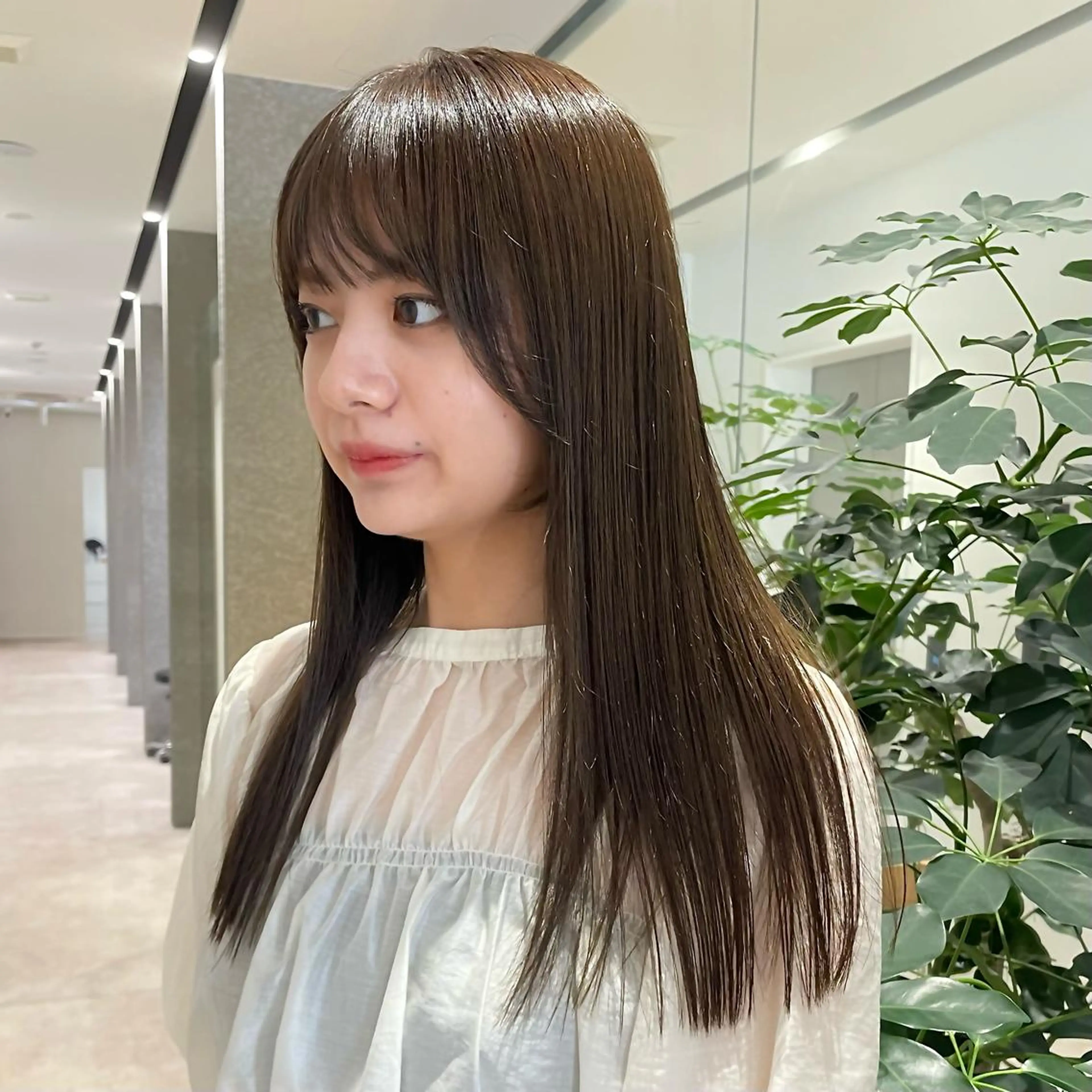 ロング カラー ベージュカラー ブリーチ ダブルカラー ブリーチなしカラー GO TODAY 新宿Aura店所属・ベージュ🤎透明感 カラー🤎anriのヘアスタイル