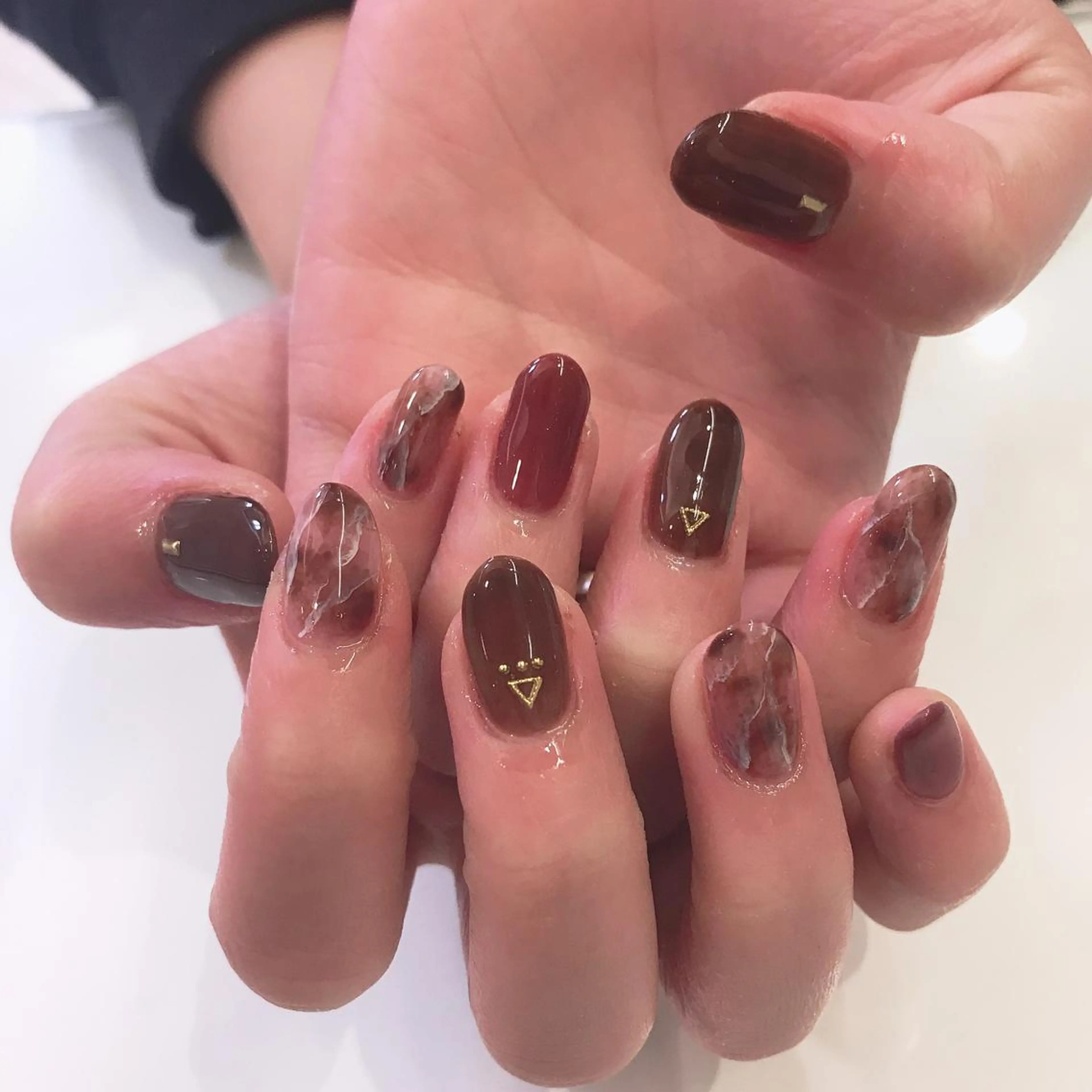 ネイル 韓国風✨髪質改善✨ 縮毛矯正✨松浦知奈美のヘアスタイル