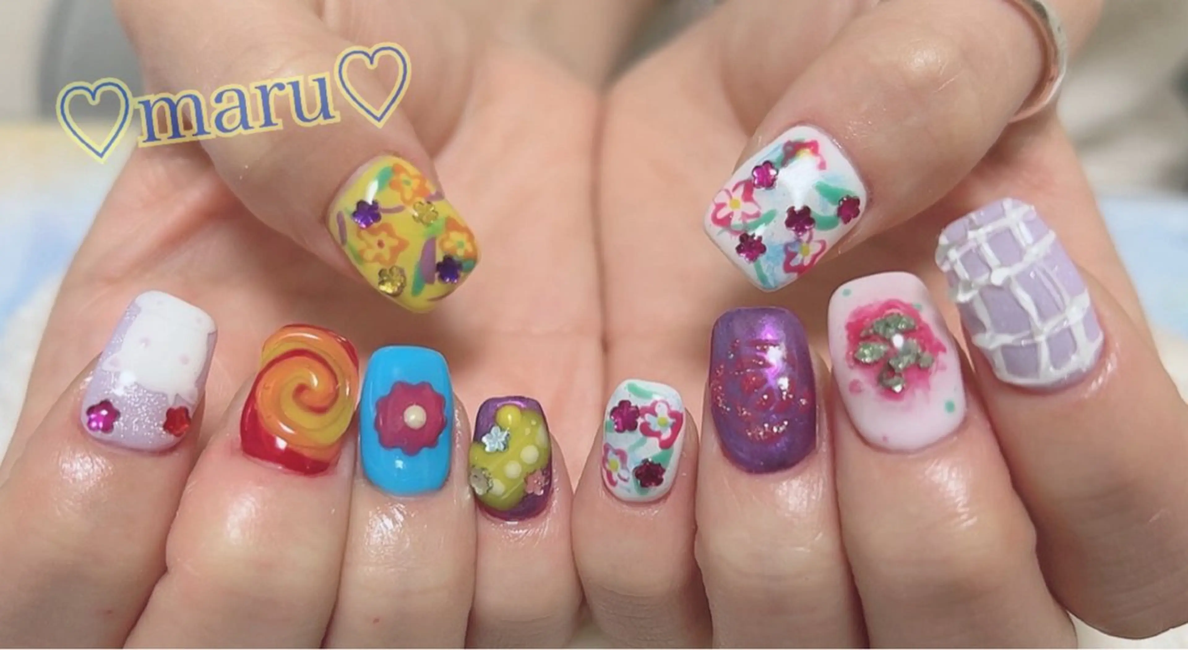 ネイル ハンドネイル フットネイル まるみ ♡のネイルデザイン