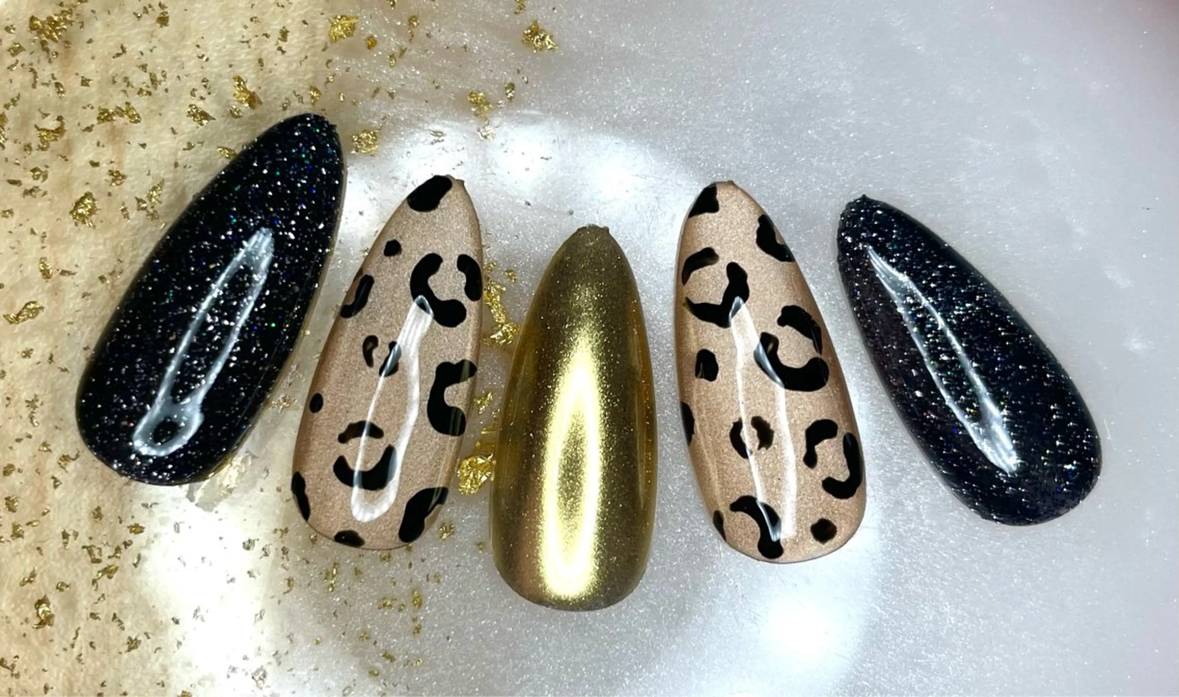 ネイル アニマル柄 ハンドネイル N'z nail Nozomiのネイルデザイン