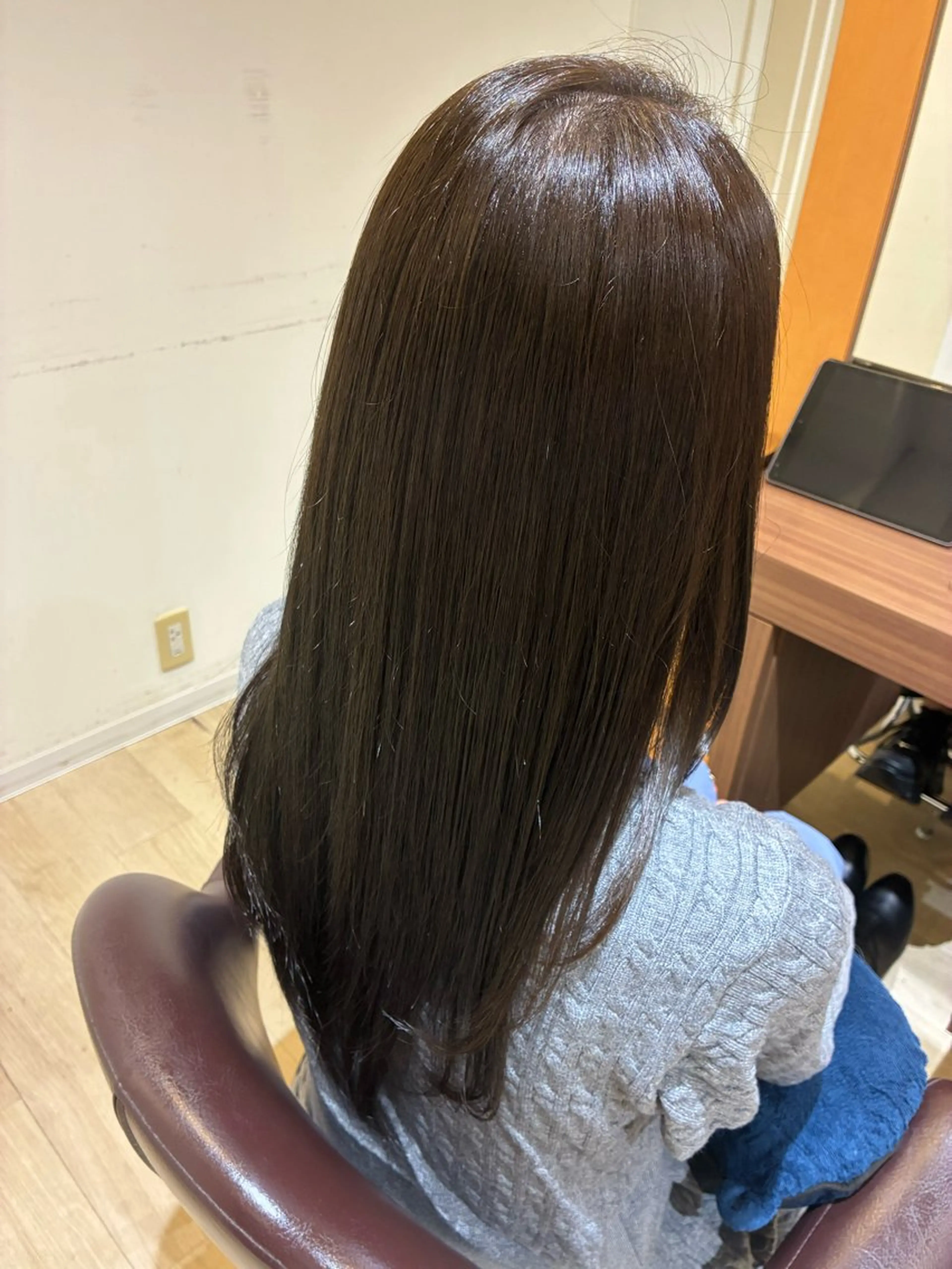 ロング ヘアカラー トリートメント Orque kazuneのヘアスタイル