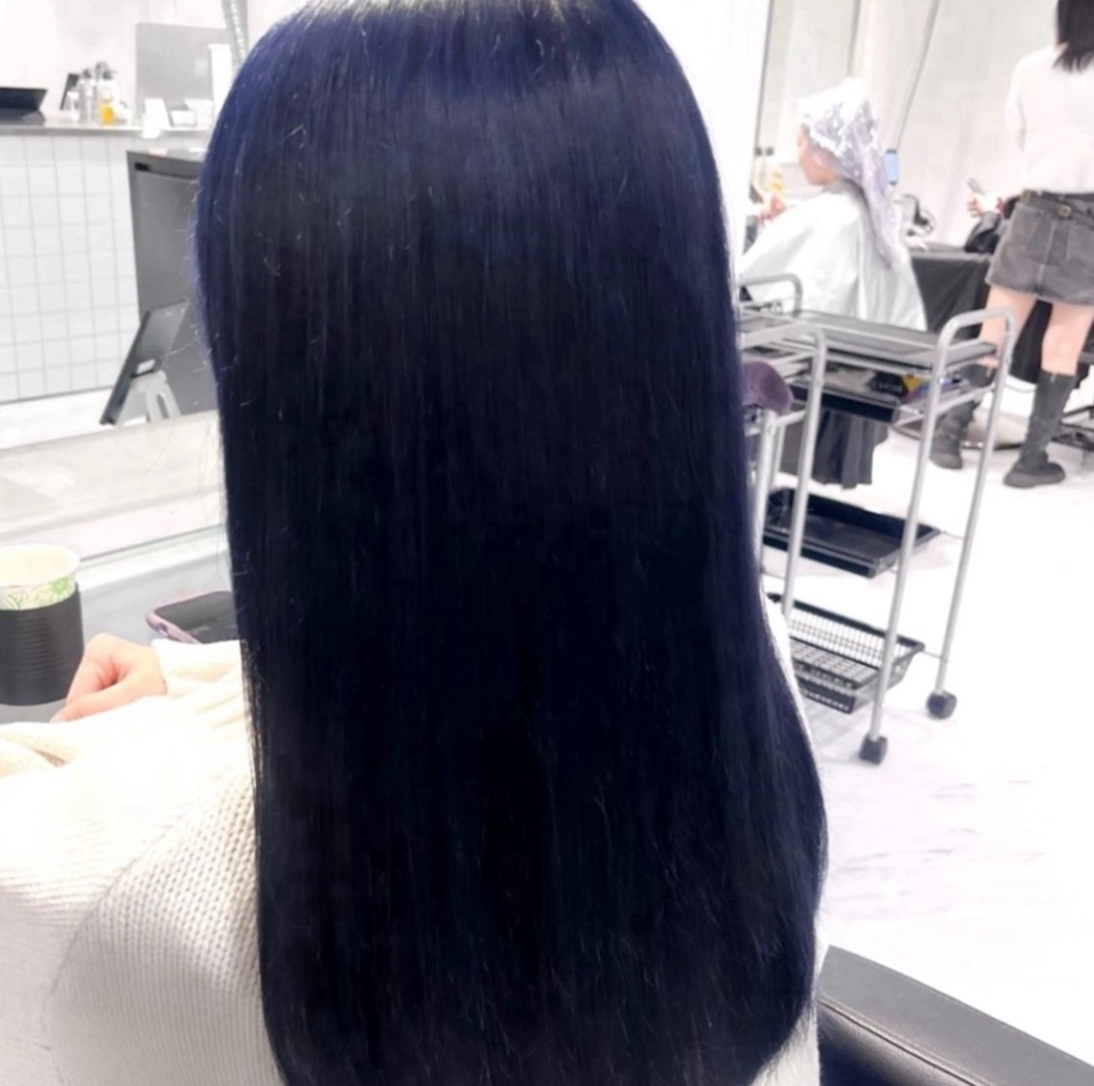 ロング カラー 🫧うる艶トレンド 🫧透明感カラーのヘアスタイル