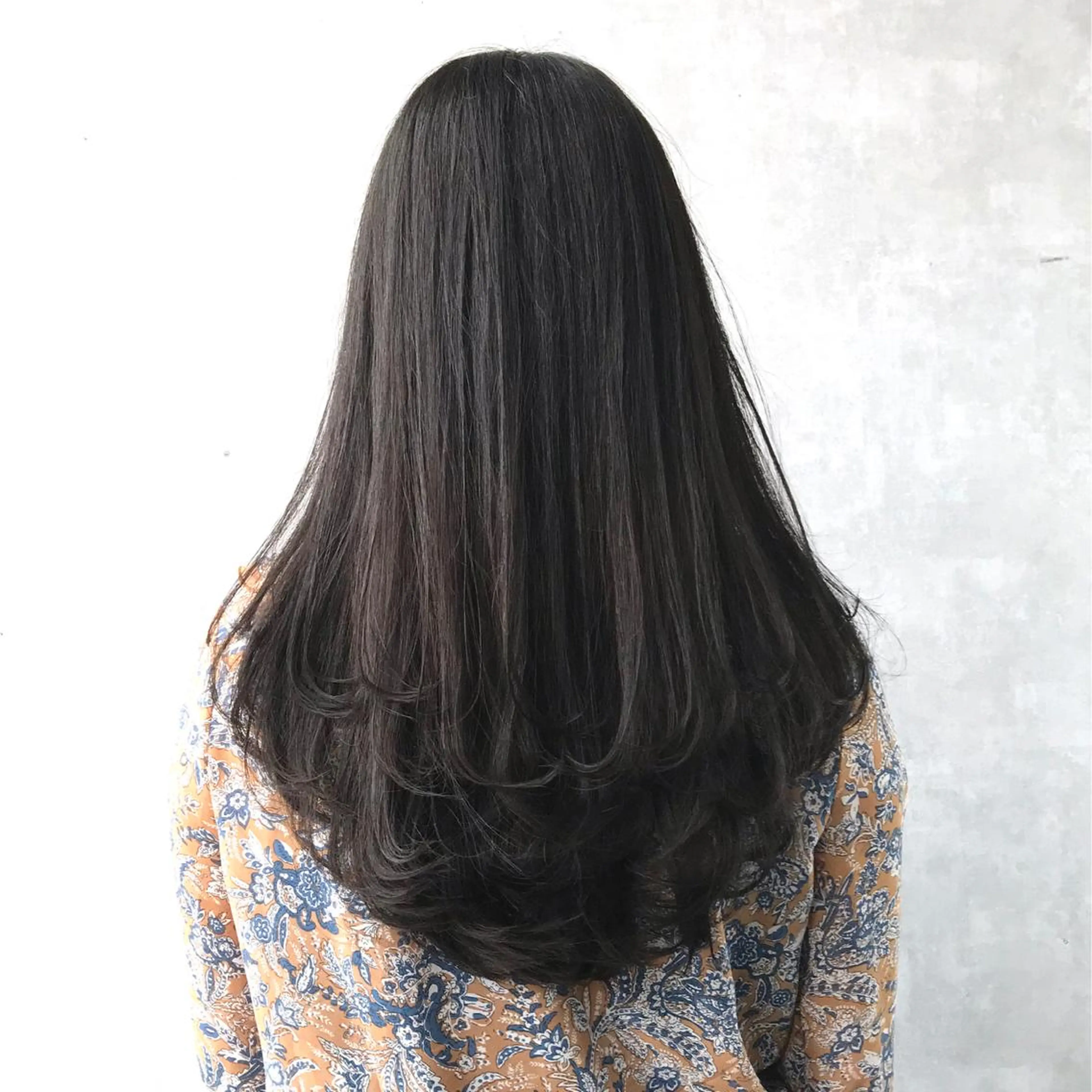 ロング ヨシンモリ ムルギョル巻き 韓国風ヘア レイヤーカット シースルーバング サロウィン所属・K-POP好き美容師 🇰🇷Kai.Yのヘアスタイル