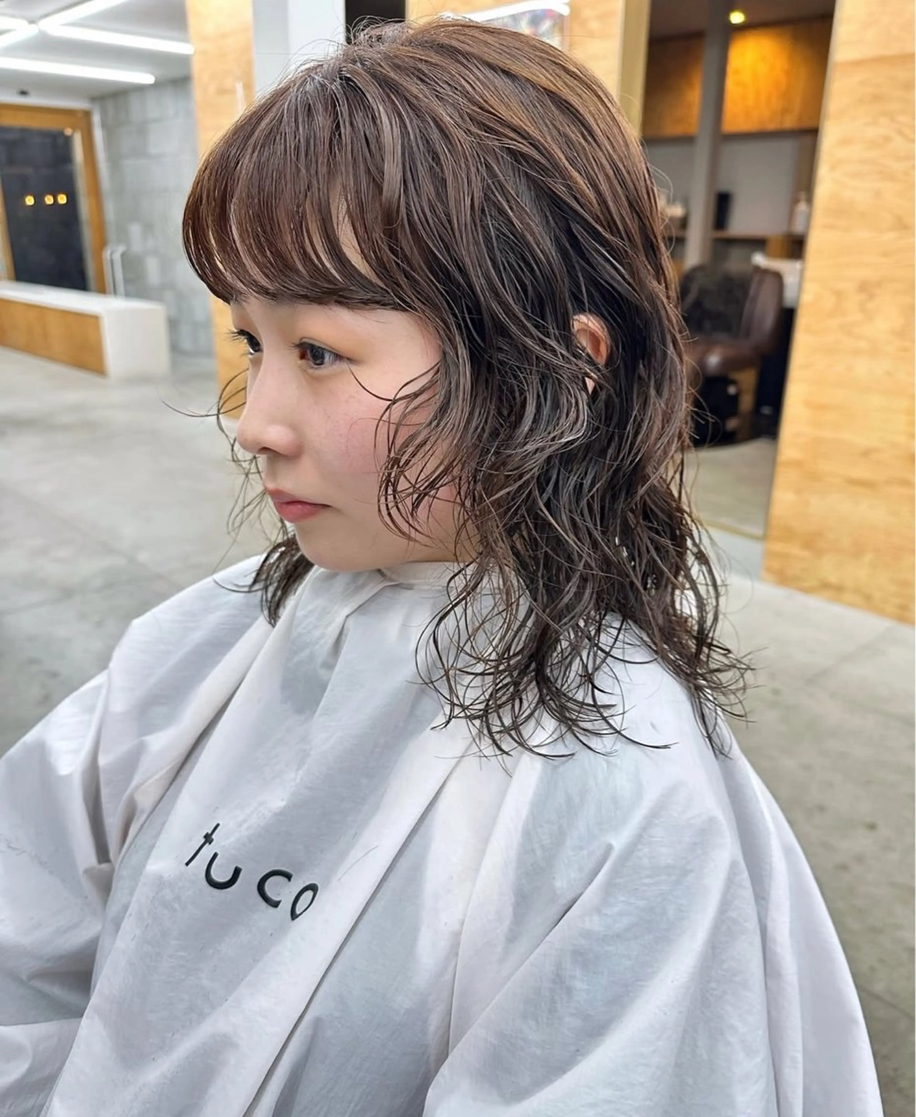ミディアム パーマ ミディアムパーマ カット パーマ トリートメント 榛地 渉馬のヘアスタイル